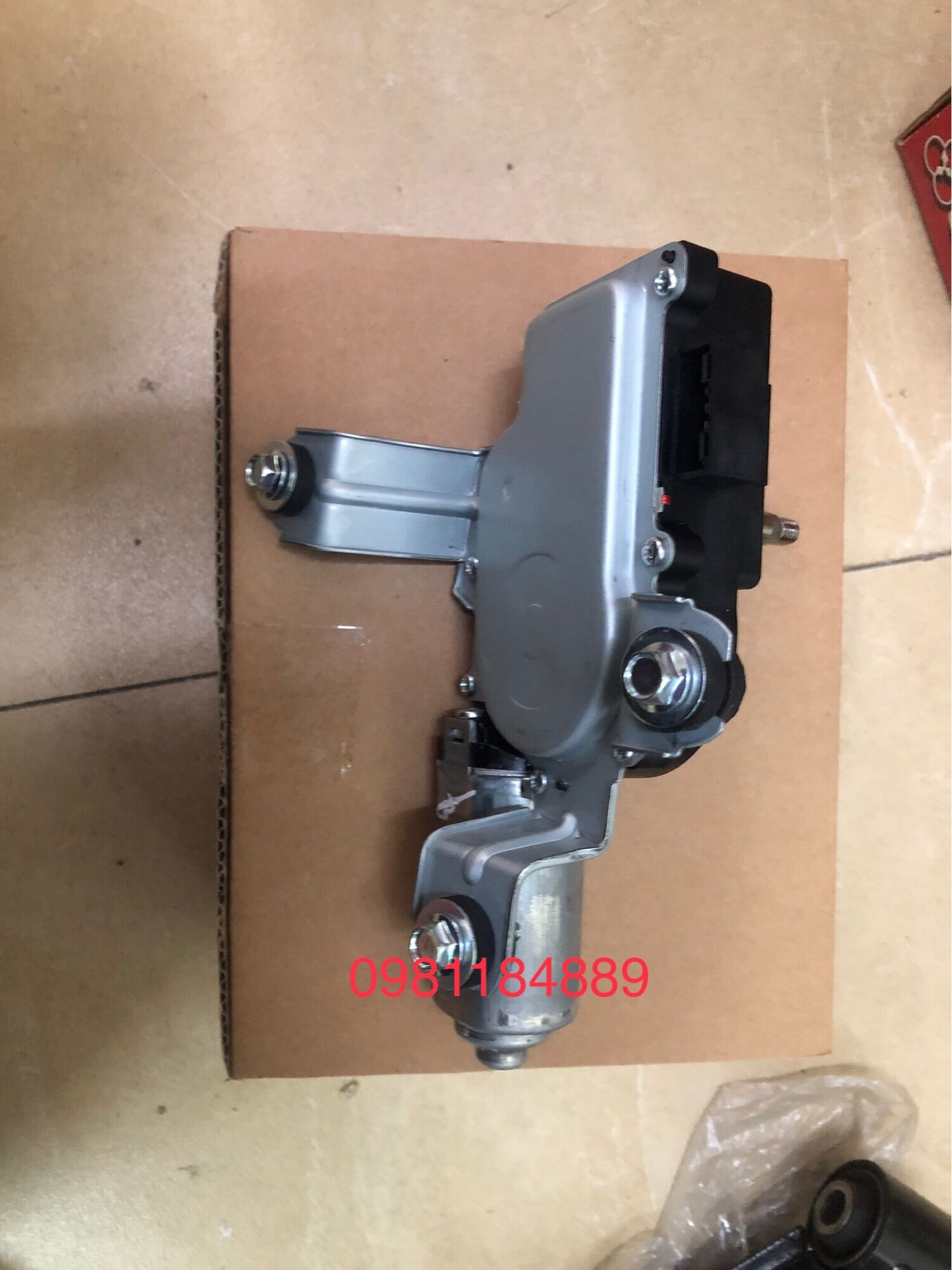 Motto gạt mưa sau xe captiva 2007-2011