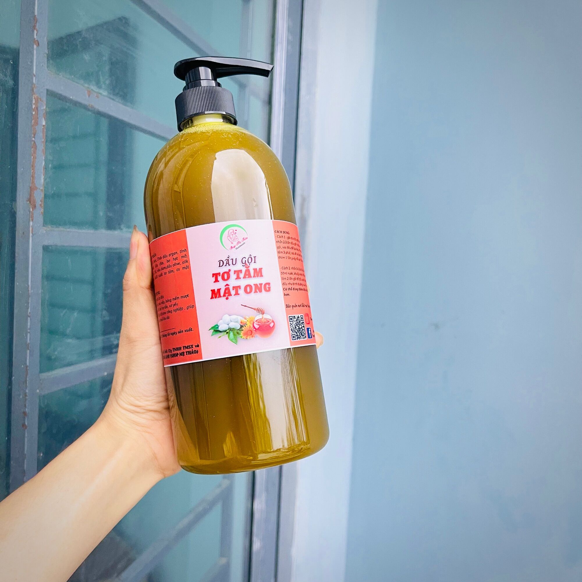 DẦU GỘI TƠ TẰM MẬT ONG THẢO DƯỢC