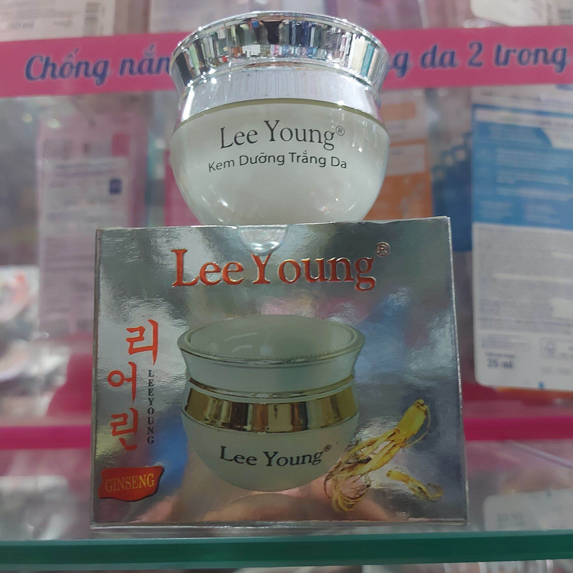 Kem dưỡng trắng da chống nắng lee young 15g