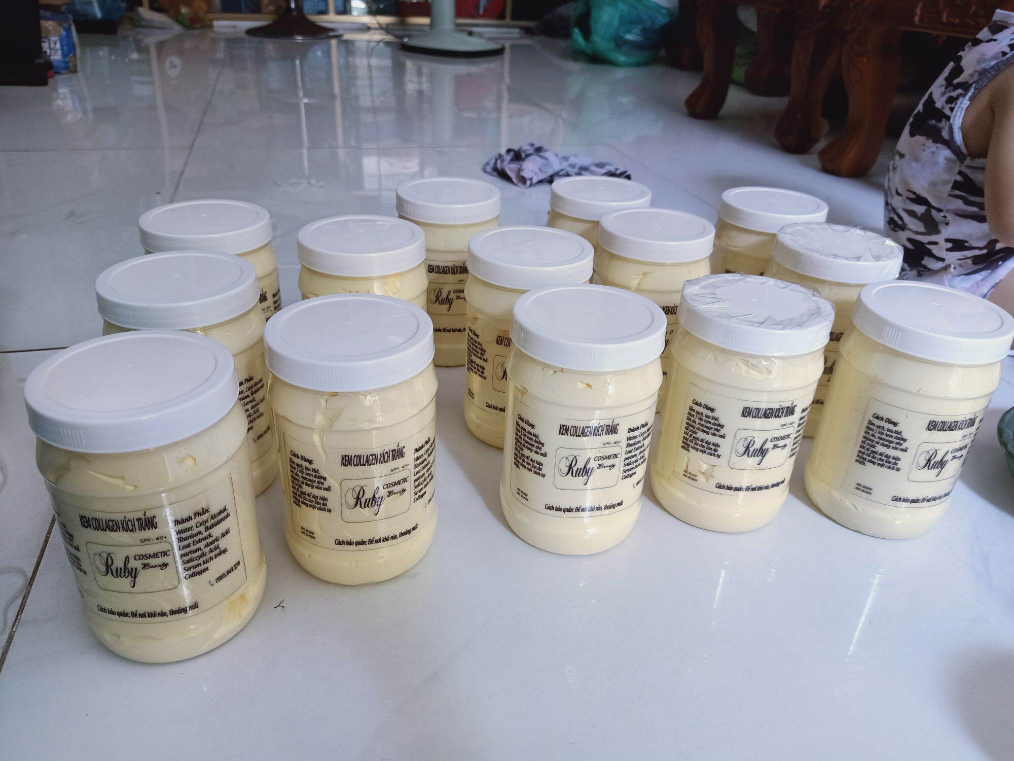 1 KÝ KEM COLLGEN TẨY TRẮNG CHO DA NGÂM