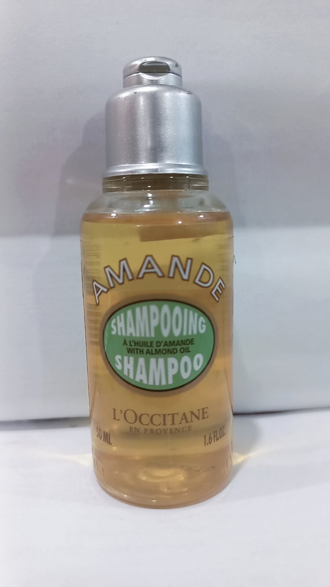 Dầu Gội Chiết Xuất Hạnh Nhân Loccitane Almond Shampoo 50ml