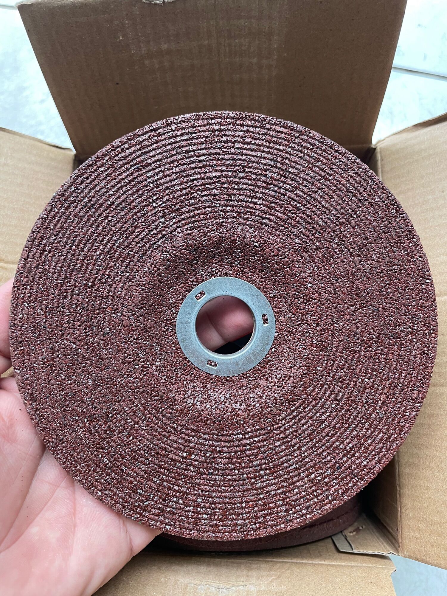 Đá mài sắt lionking màu đỏ  1t5 (150x6x22mm)