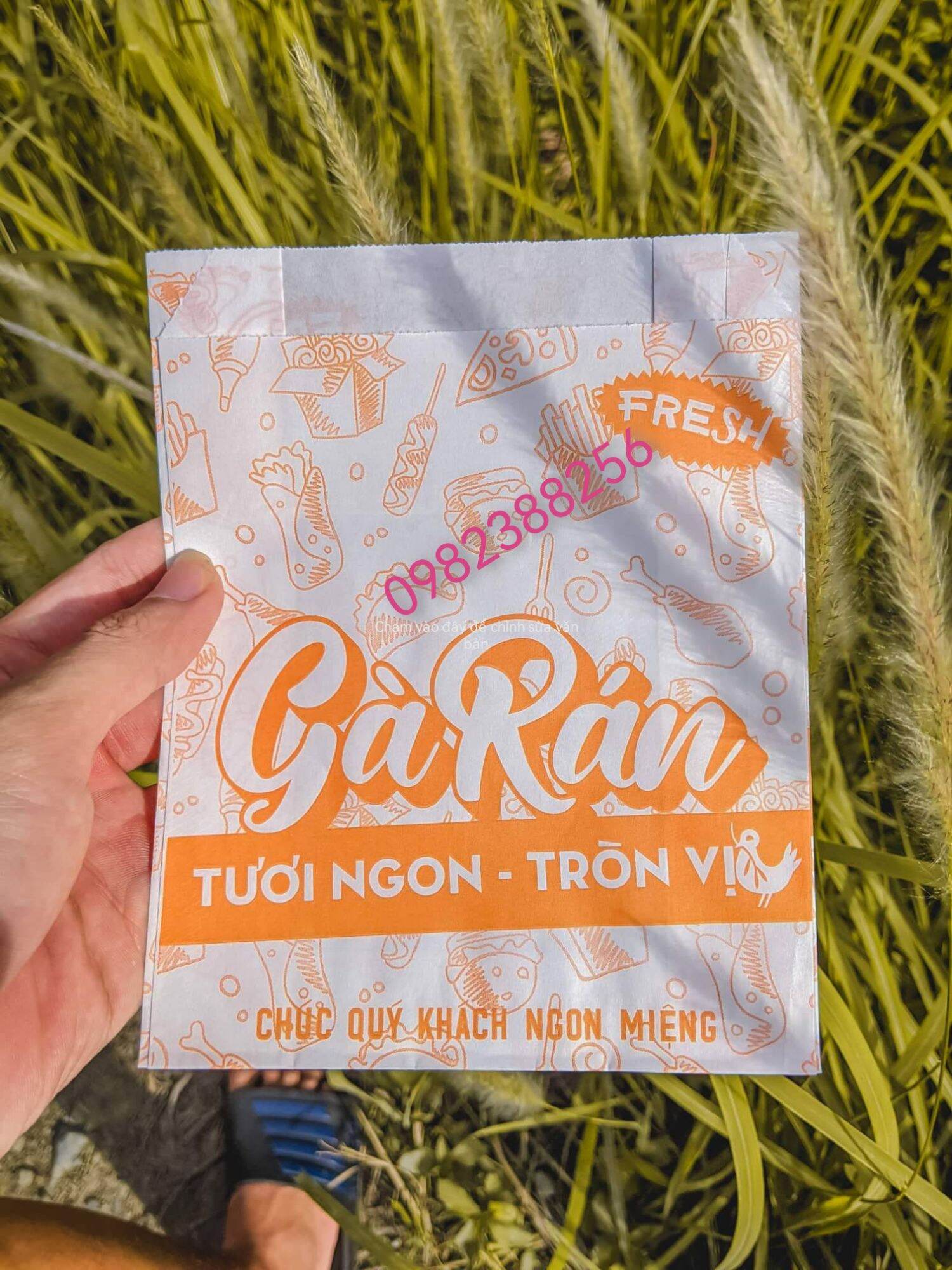 1000 TÚI GÀ RÁN, KHOAI CHIÊN