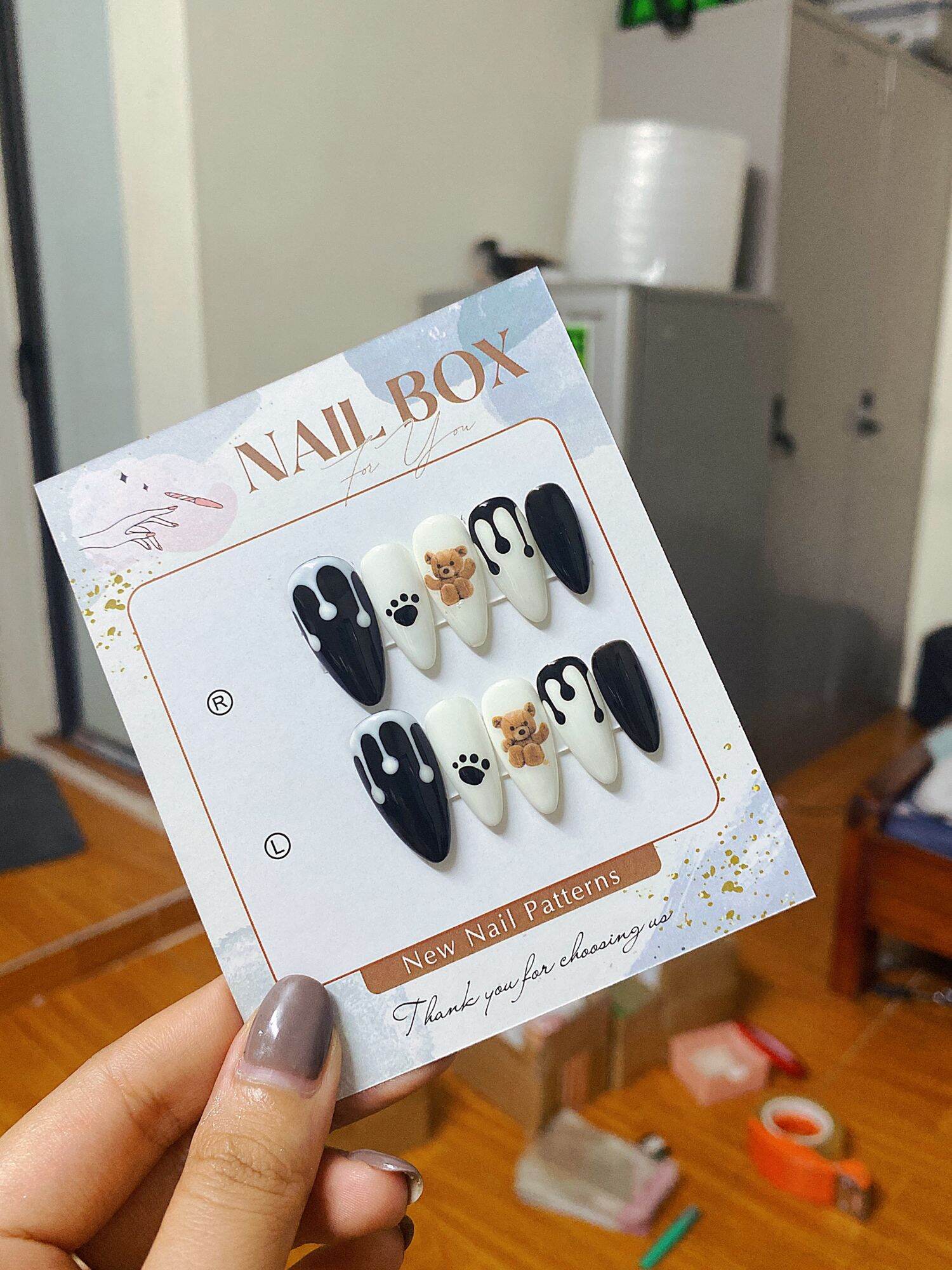 Nailbox thiết kế Huyền Trang Nail vẽ gấu