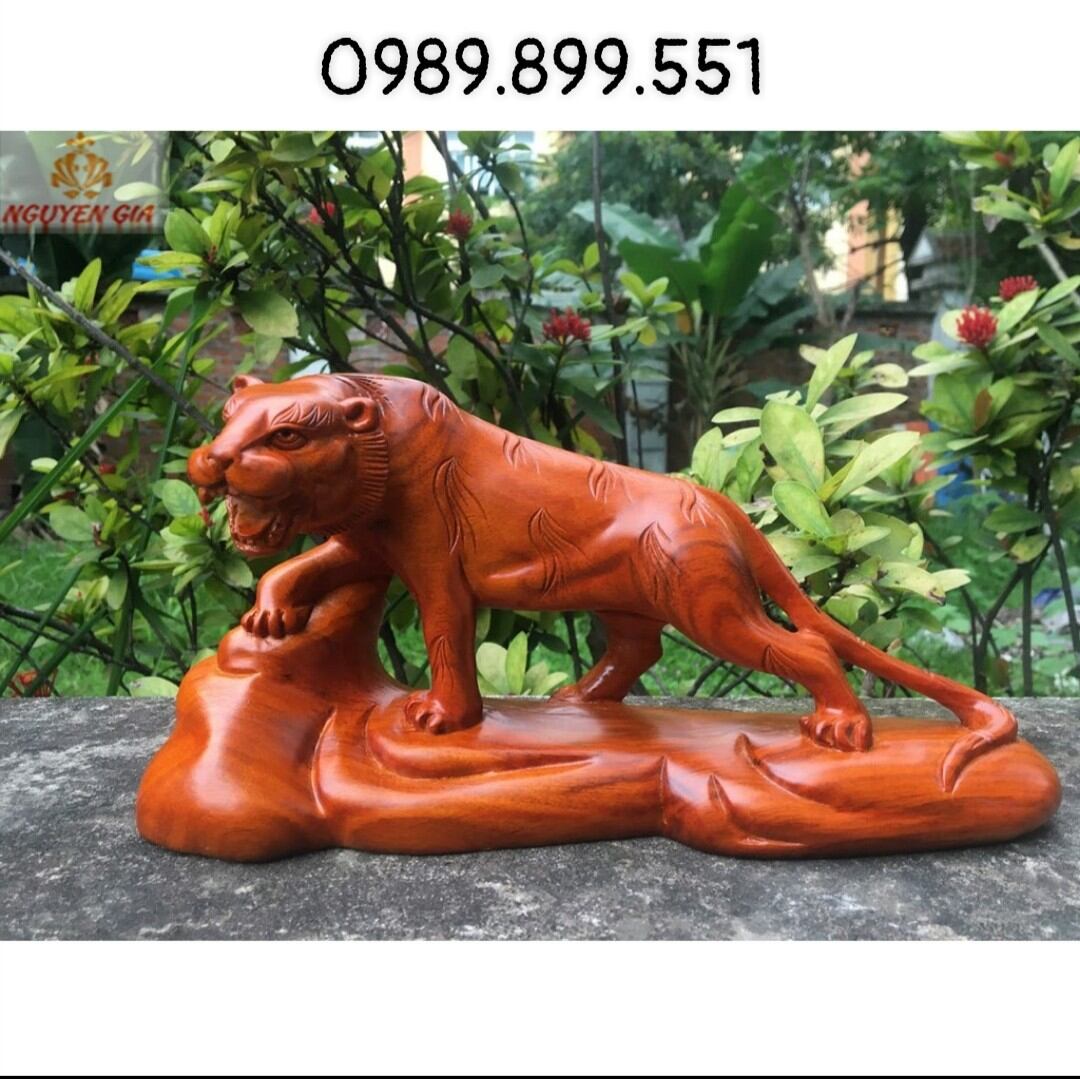 Tượng con hổ gỗ hương ngang 20cm
