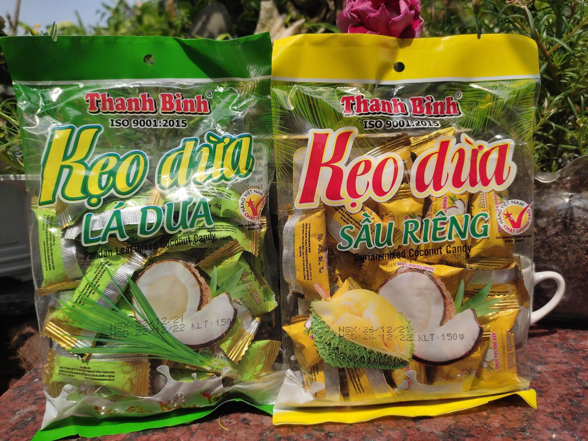 Combo 2 bịch kẹo dừa Thanh Bình (Kẹo dừa sầu riêng 150g + kẹo dừa lá  dứa 150g)