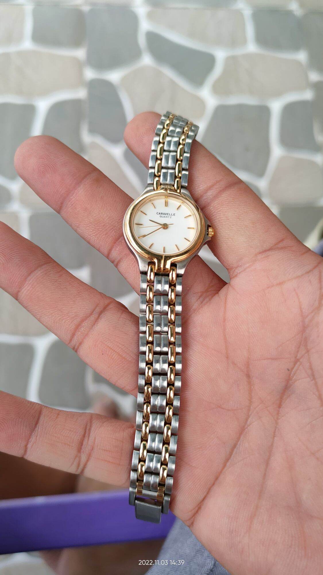 Đồng hồ hiệu Caravelle Nhật