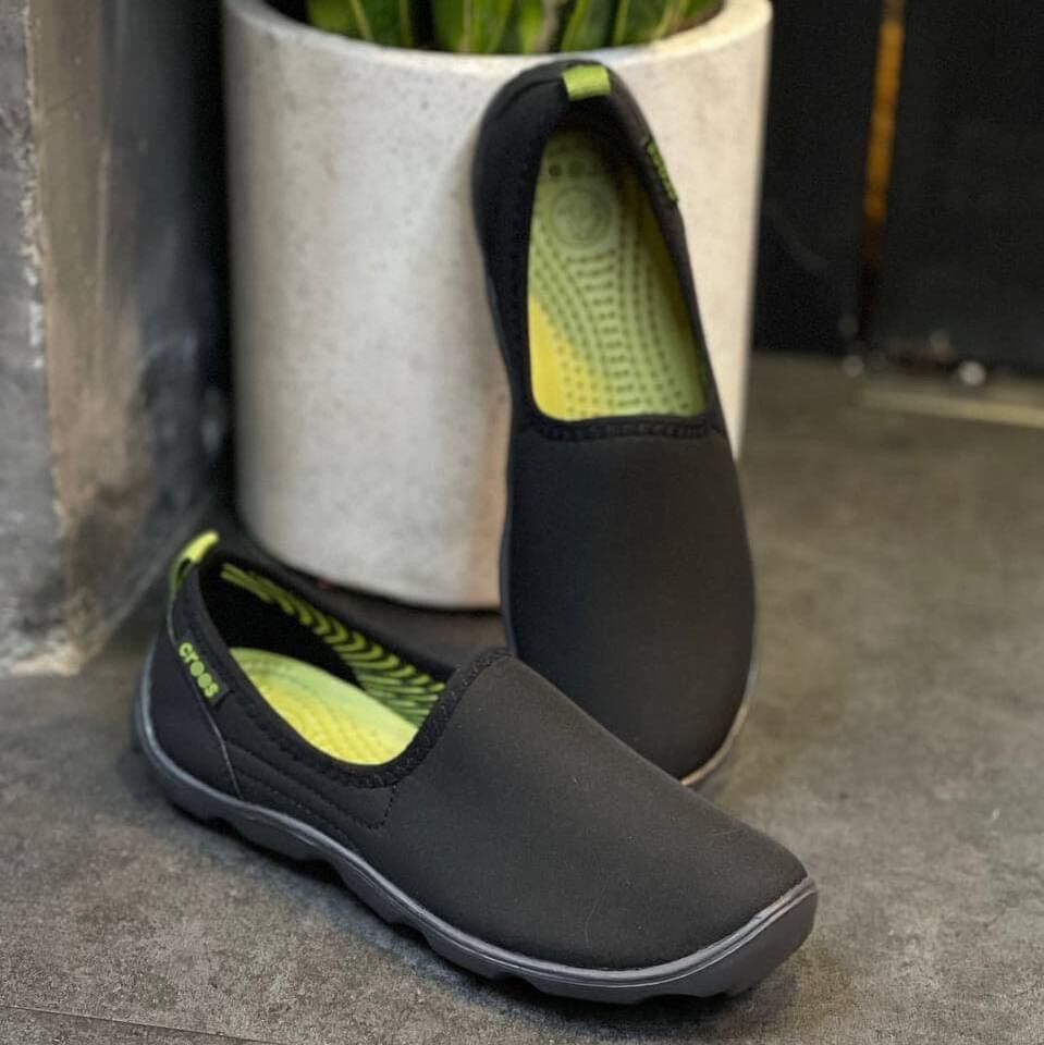 Giày vải Crocs Skimmer cho nữ (màu đen đế đen)