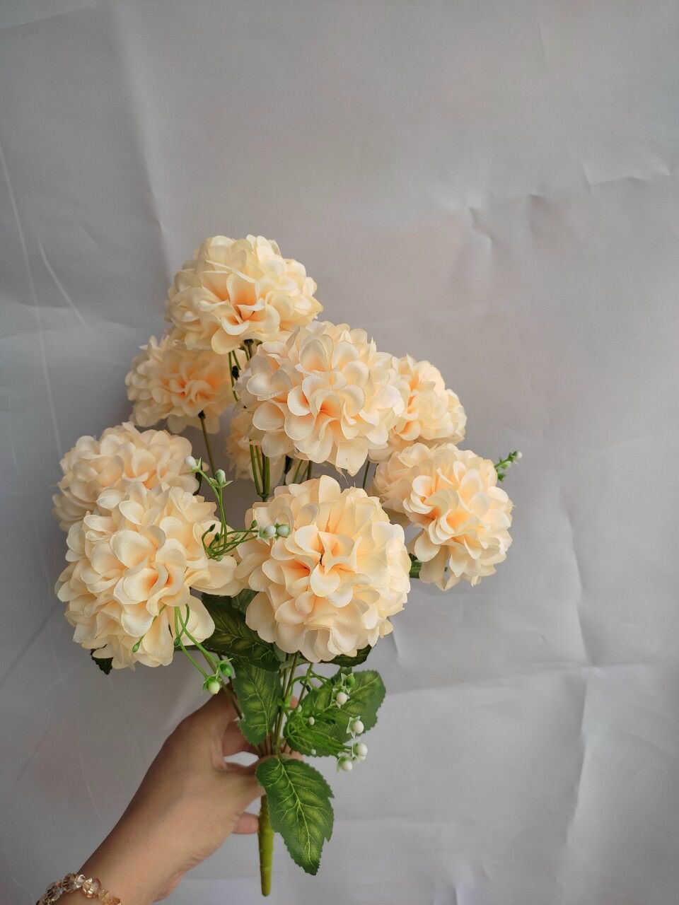 Cụm hoa cẩm tú cầu 9 bông_hoa lụa trang trí