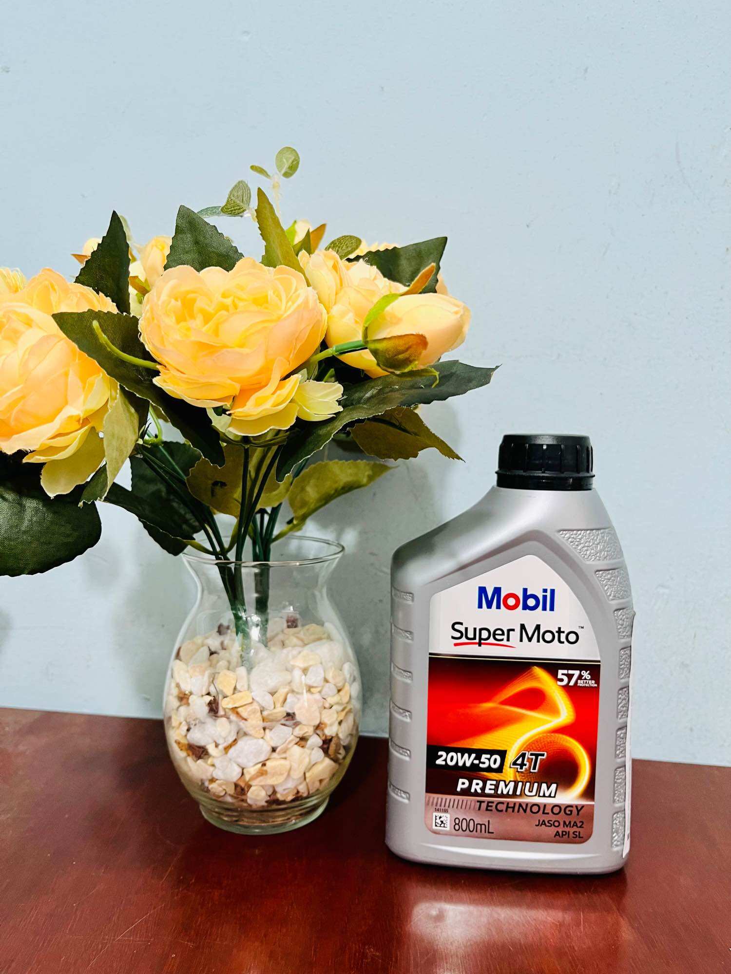 Nhớt xe số Mobil supper Moto 20w50 ,dầu nhớt gốc khoáng nhập khẩu từ Singapore