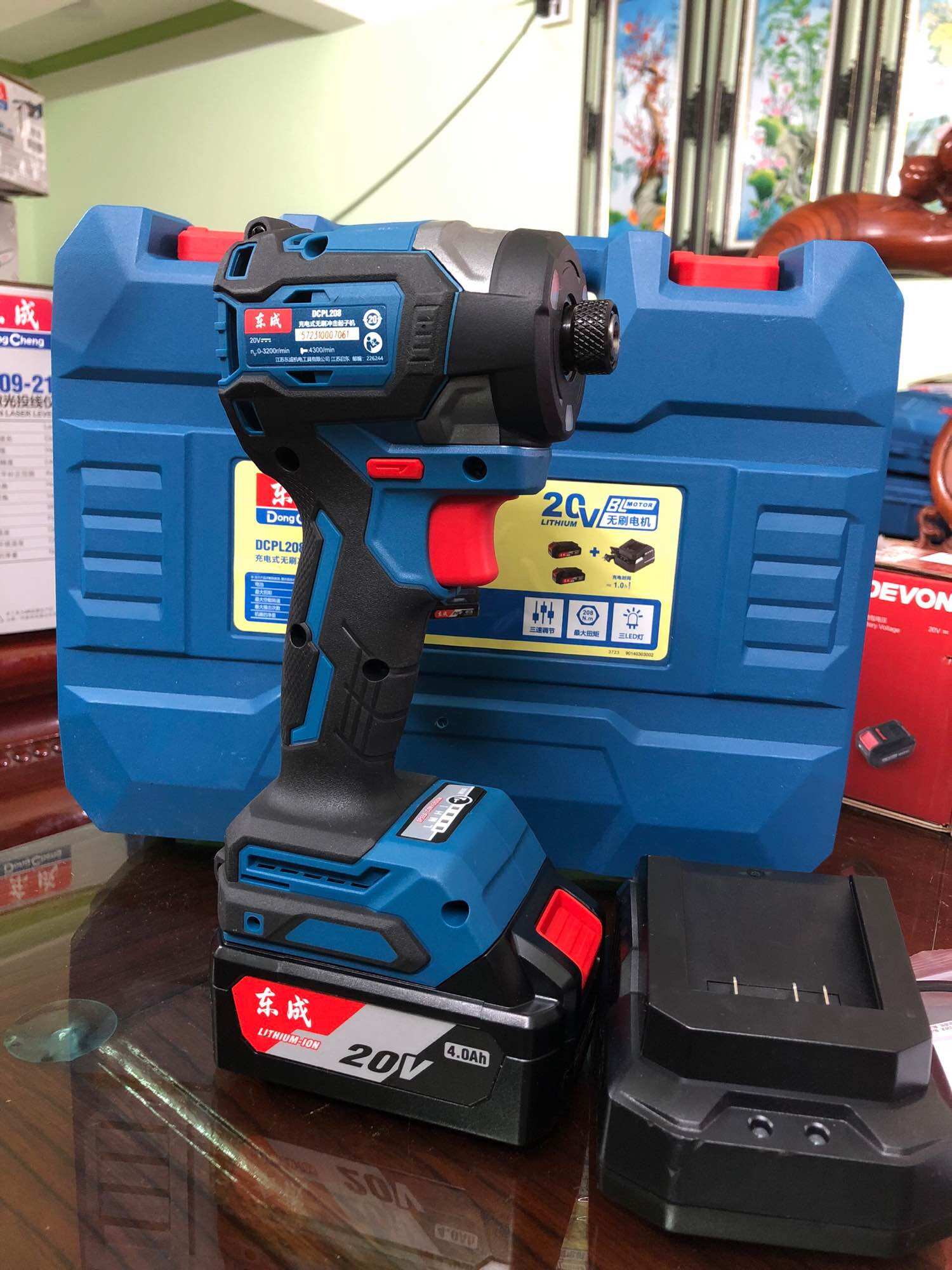 Máy bắn vít pin dongcheng 20V DCPL208 chính hãng
