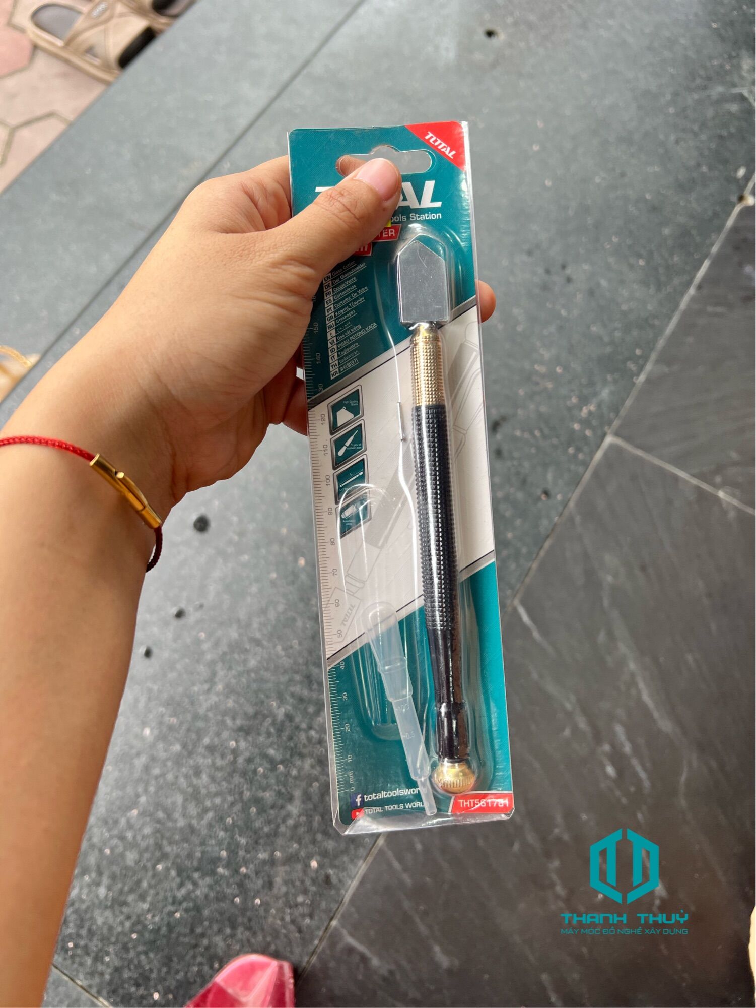 DAO CẮT KÍNH CẮT KIẾNG TOTAL (THT561781)