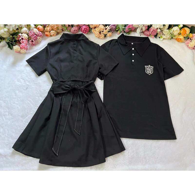 Set đồ đôi: áo thun nam cổ trụ + đầm vest nữ thắt nơ sau lưng xinh xắn
