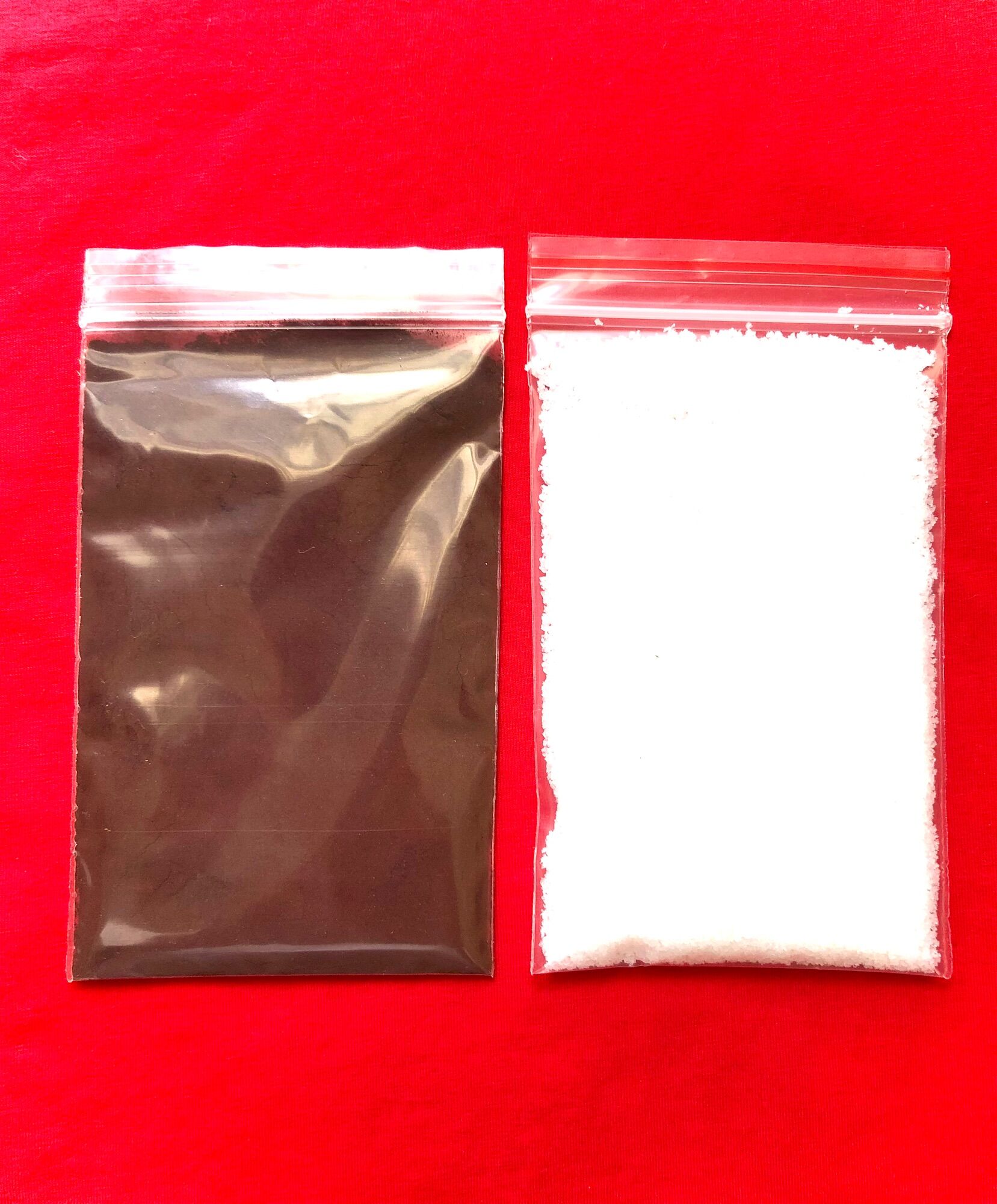 Màu nhuộm quần áo màu đỏ