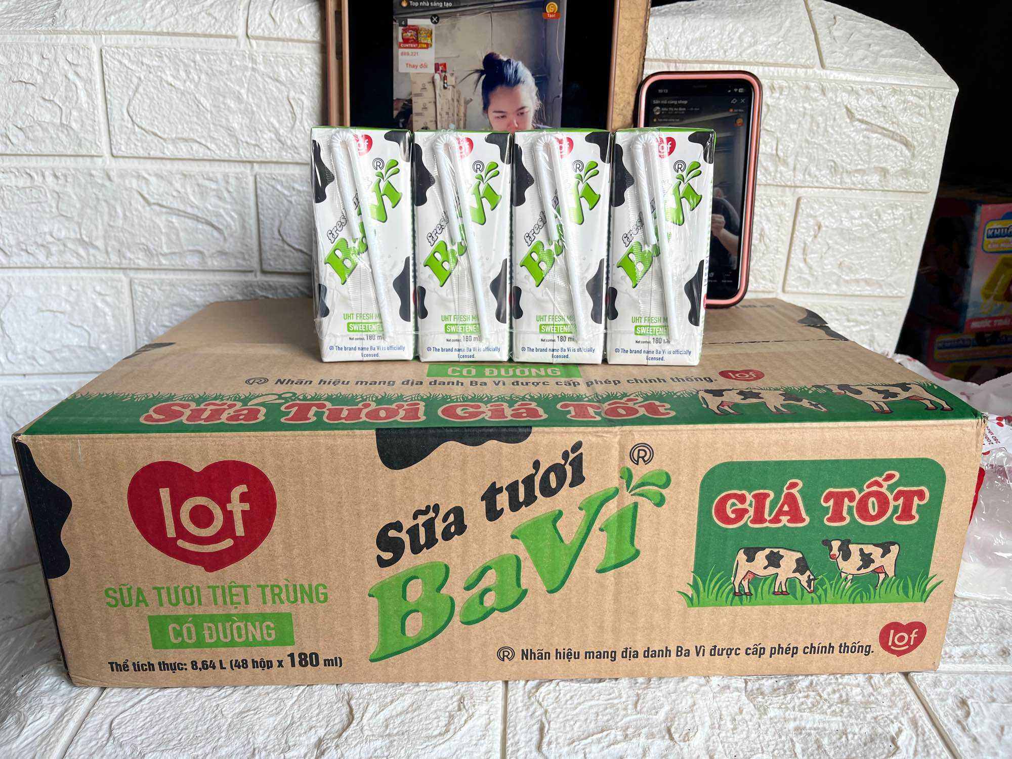 Thùng 48 hộp Ba Vì Sữa Tươi Có Đường 180ml ( Date Mới )