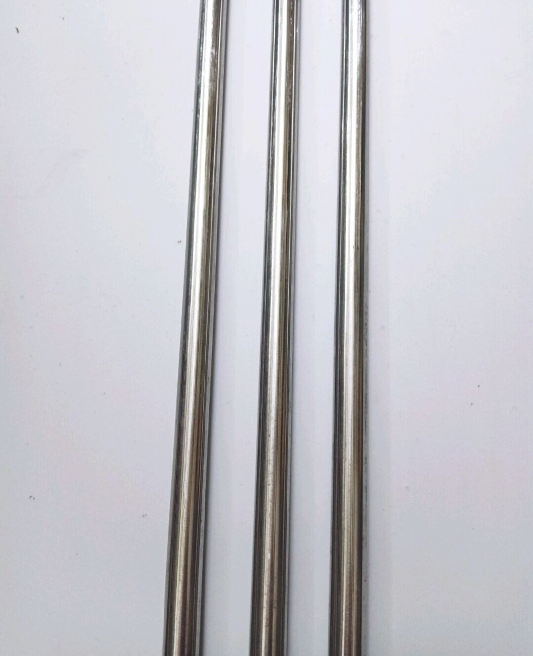 Thanh inox đặc phi 10mm( 10ly) , dài 100cm.
