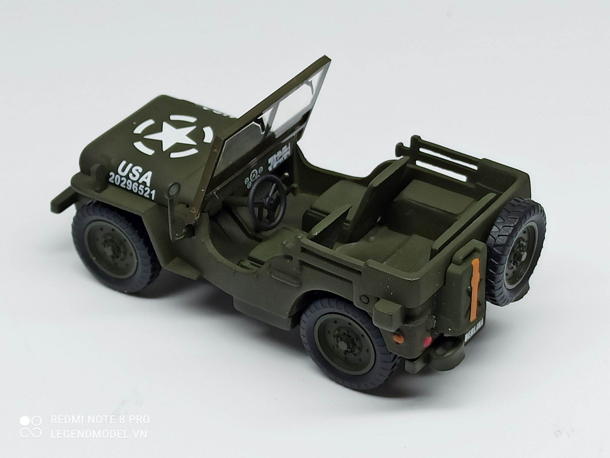 Mô hình xe Jeep Willys 1947 tỷ lệ 1/43