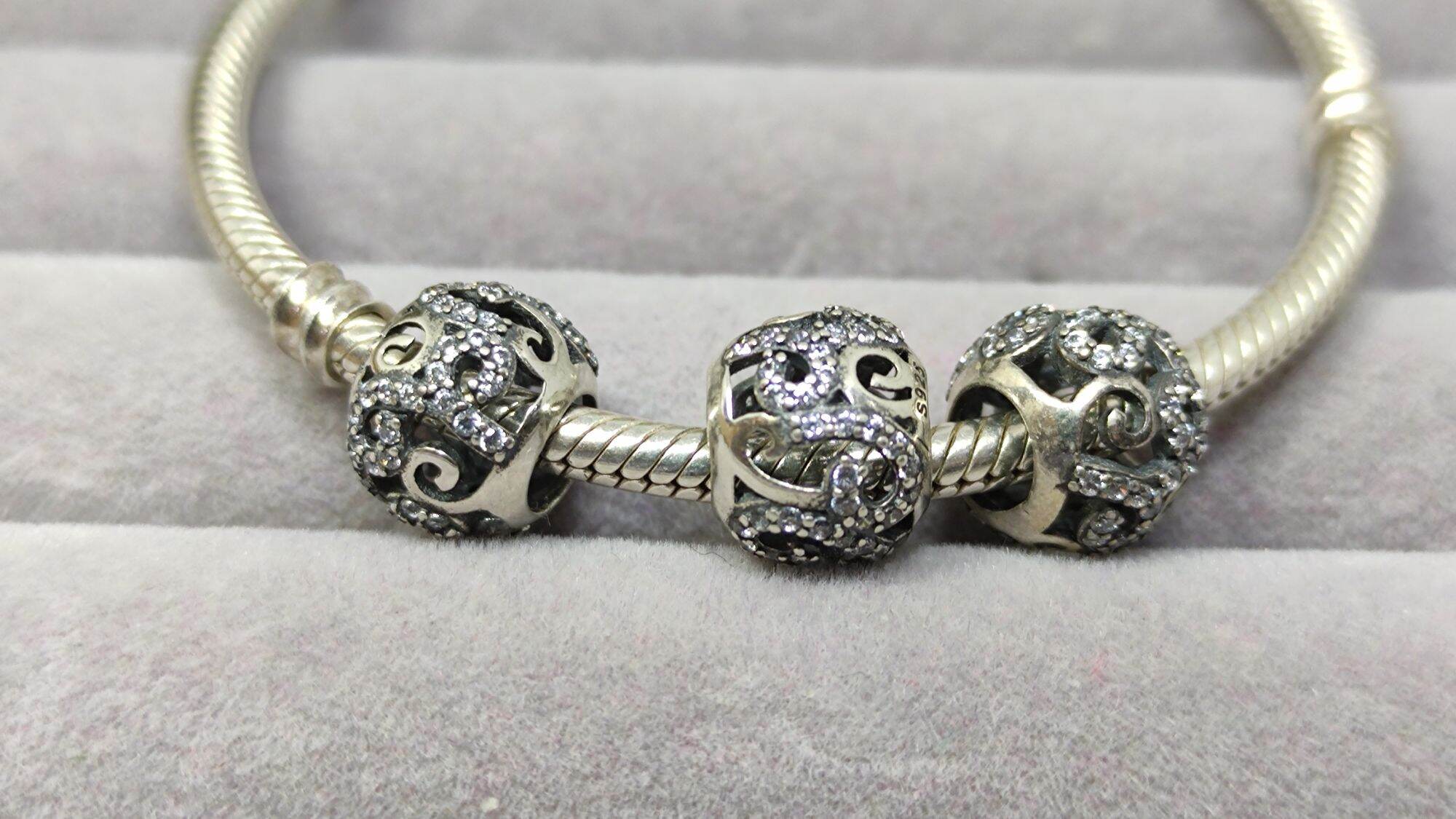 GauBeeCharm - Charm bạc 925 xoắn đá trắng, vừa các loại vòng xỏ charm