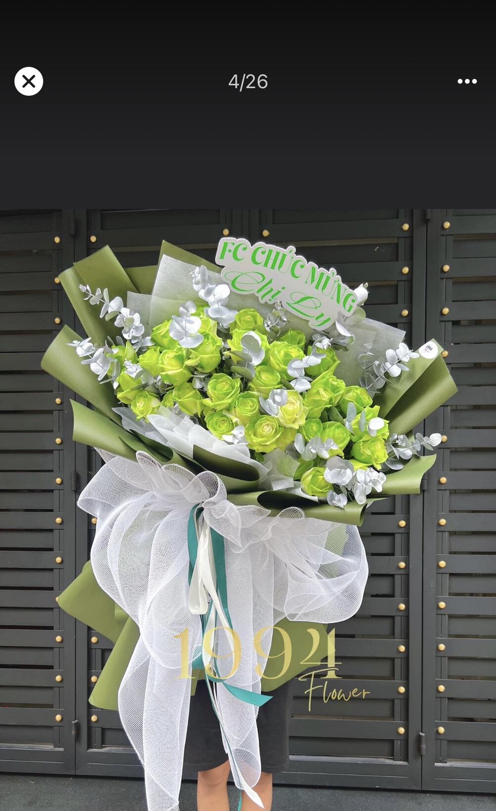 Sơn xịt hoa tươi
