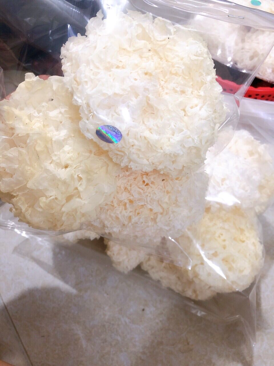 Nấm Tuyết (3 nấm nguyên/100gr)