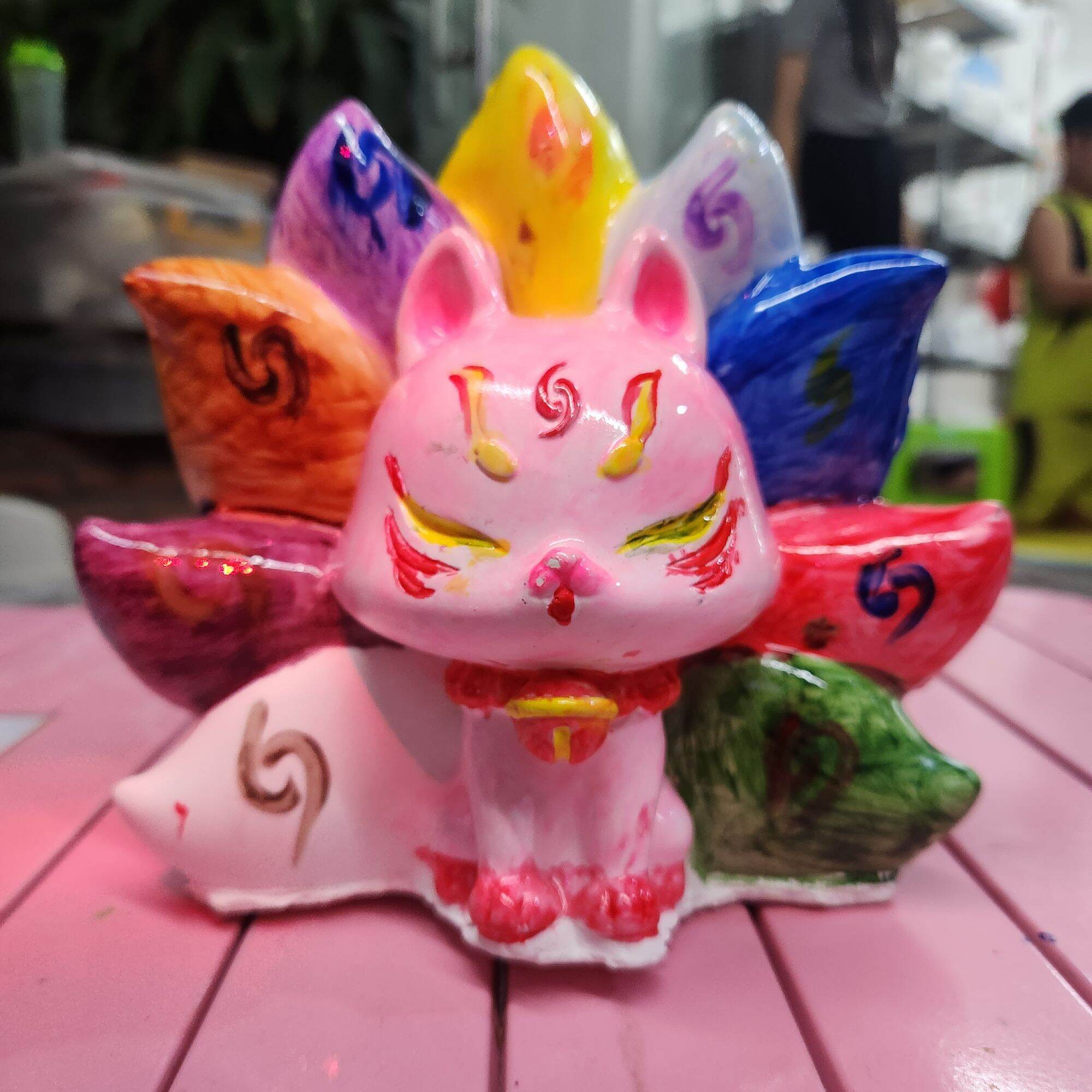 Tượng thạch cao tô màu hồ ly 9 đuôi cái