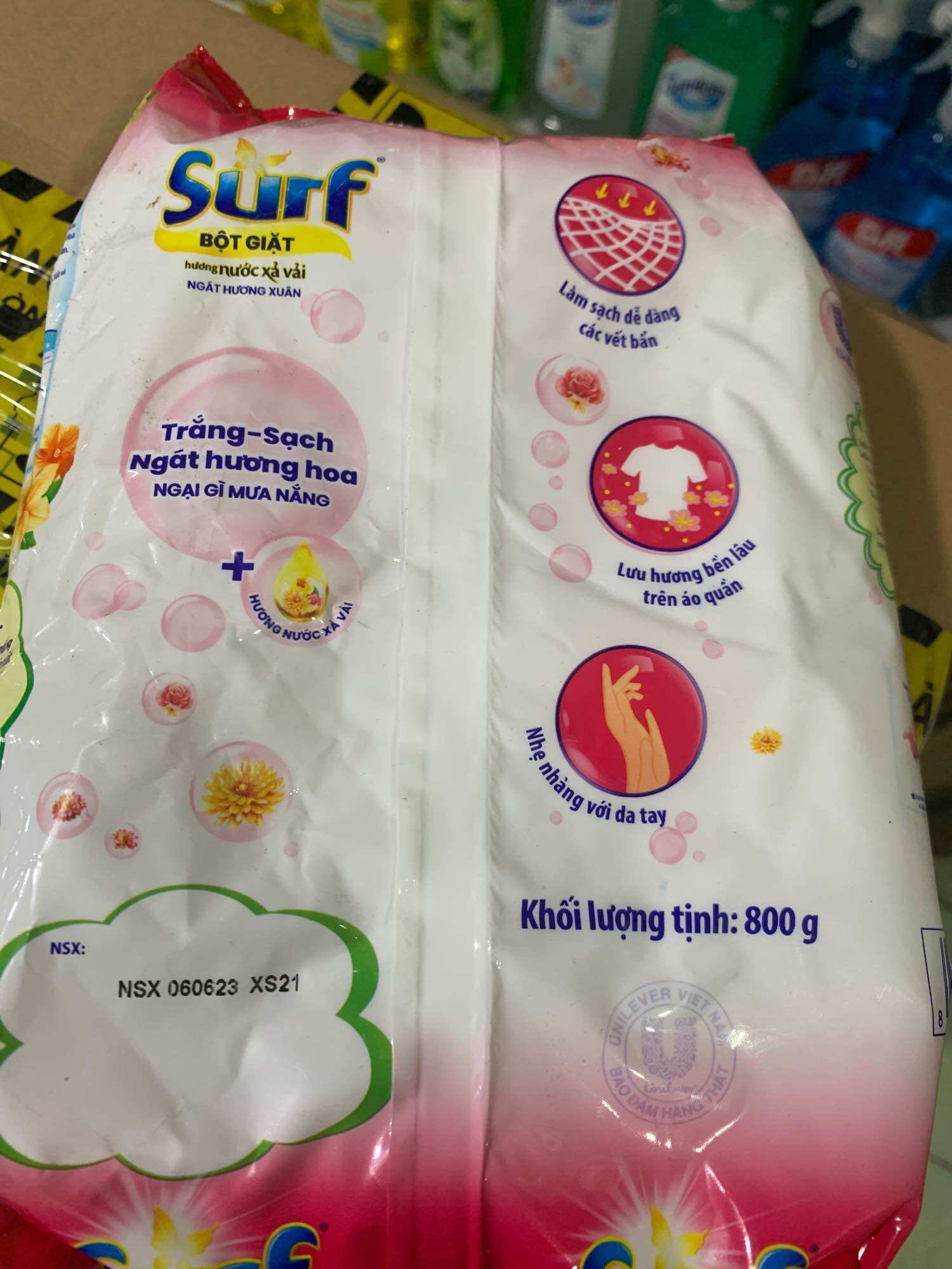Bột giặt Surf hương nước hoa 800g