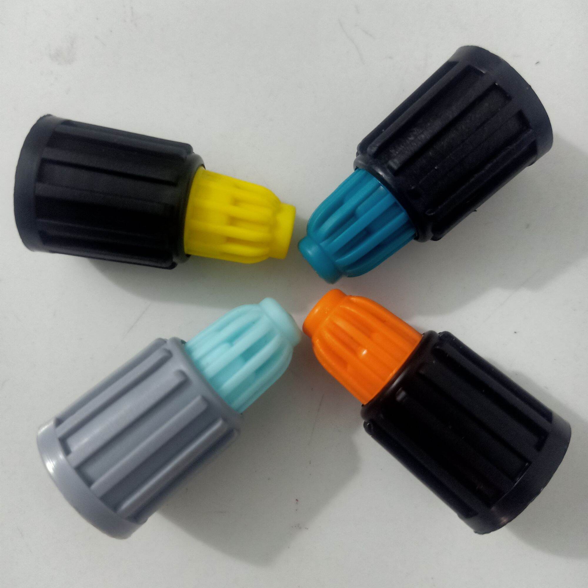 Cần ngắn bình xịt tưới cây Suvina 2L