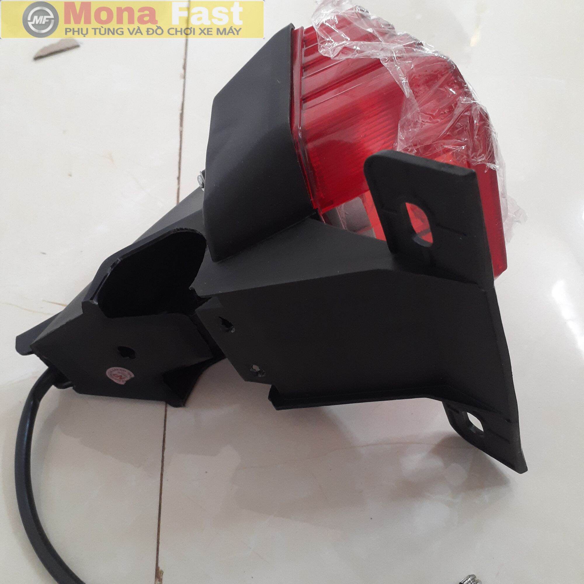 Cụm đèn hậu xe Win 100 - Đèn lái Win 100