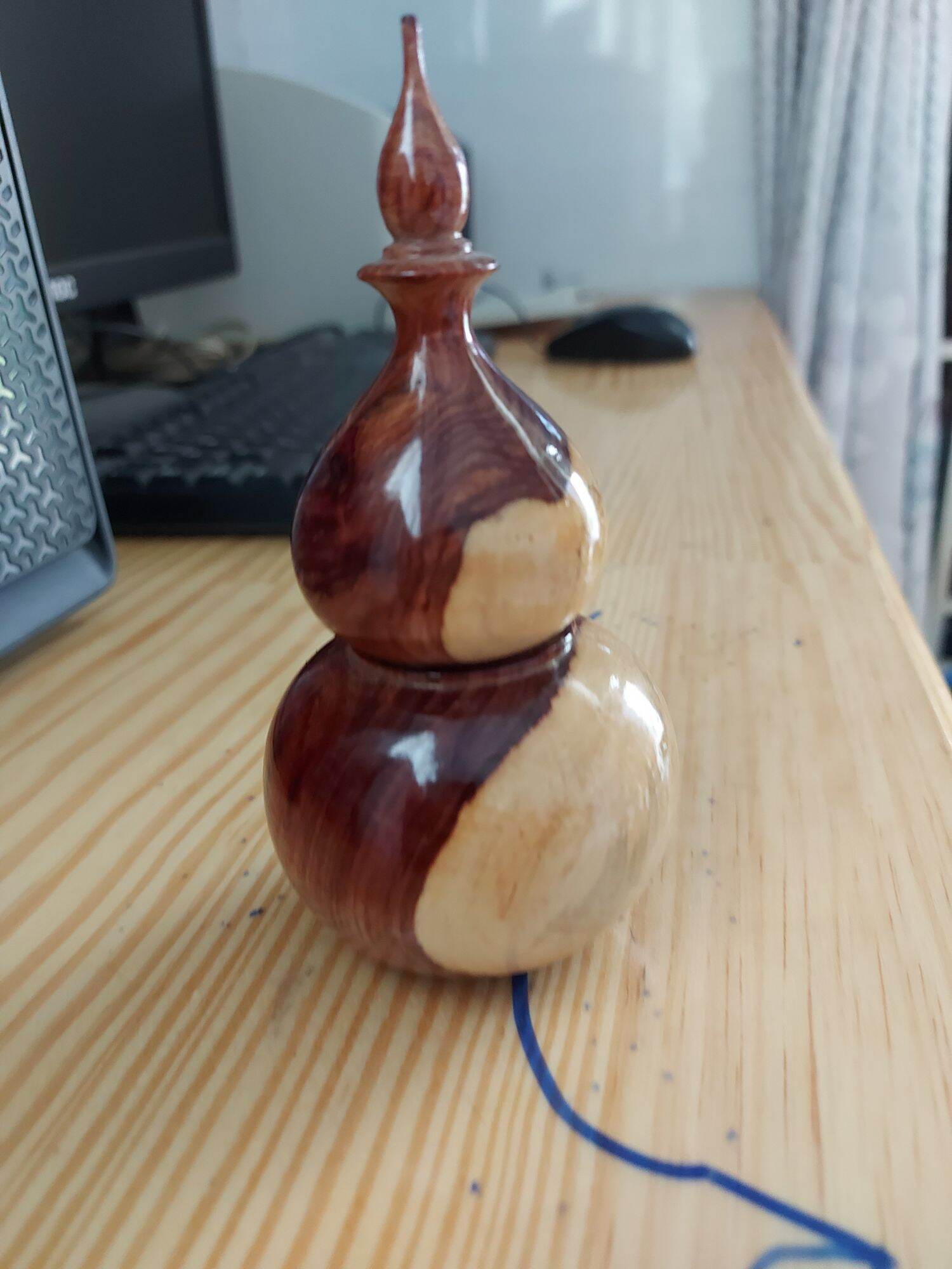 Ống đựng tăm hồ lô gỗ cẩm