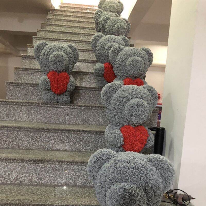 Gấu hoa hồng cho Valentine lãng mạn