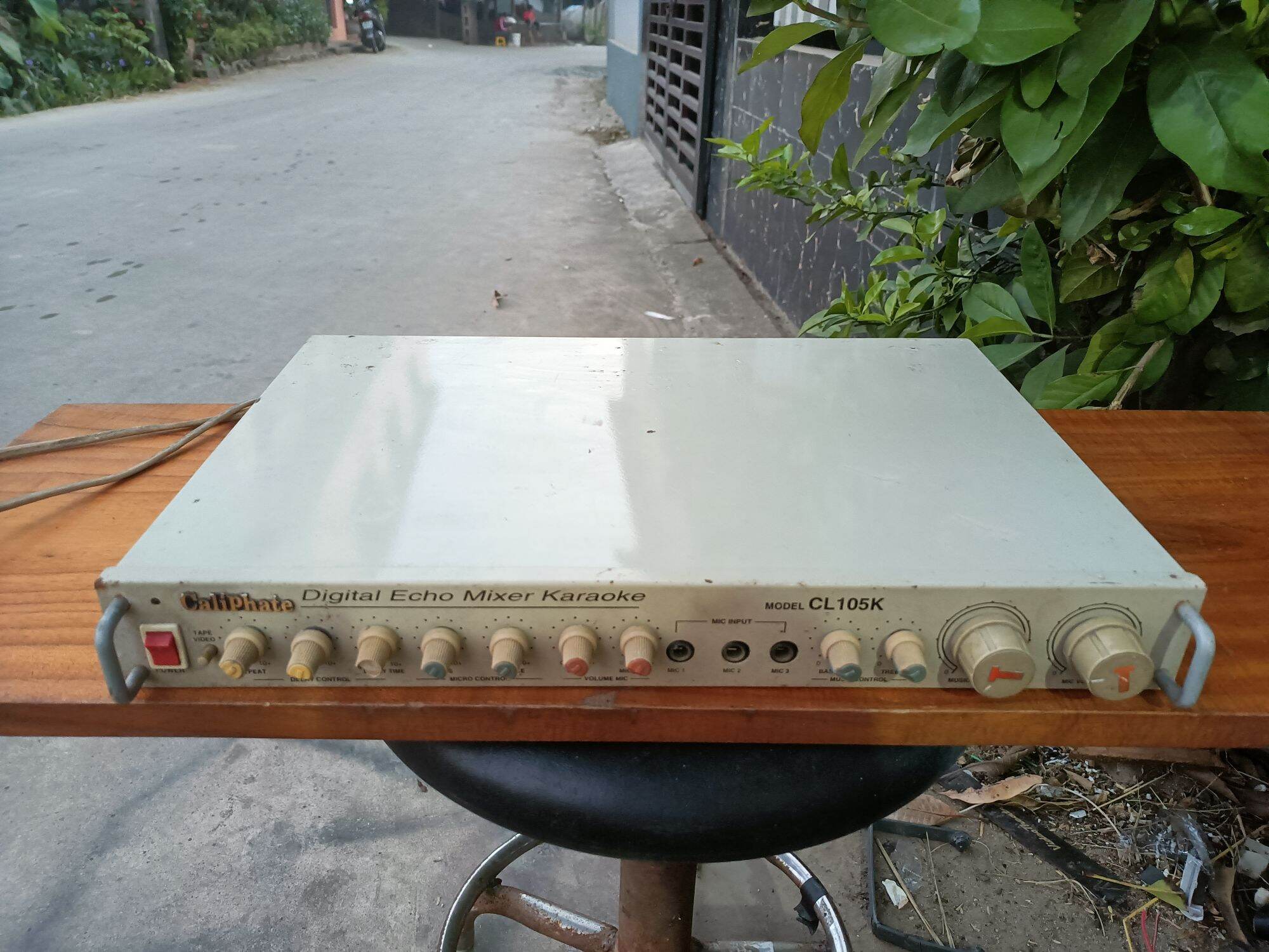 Bộ vâng Hát karaoke hàng đã qua sử dụng máy còn đẹp jin hoạt động hoàn hảo