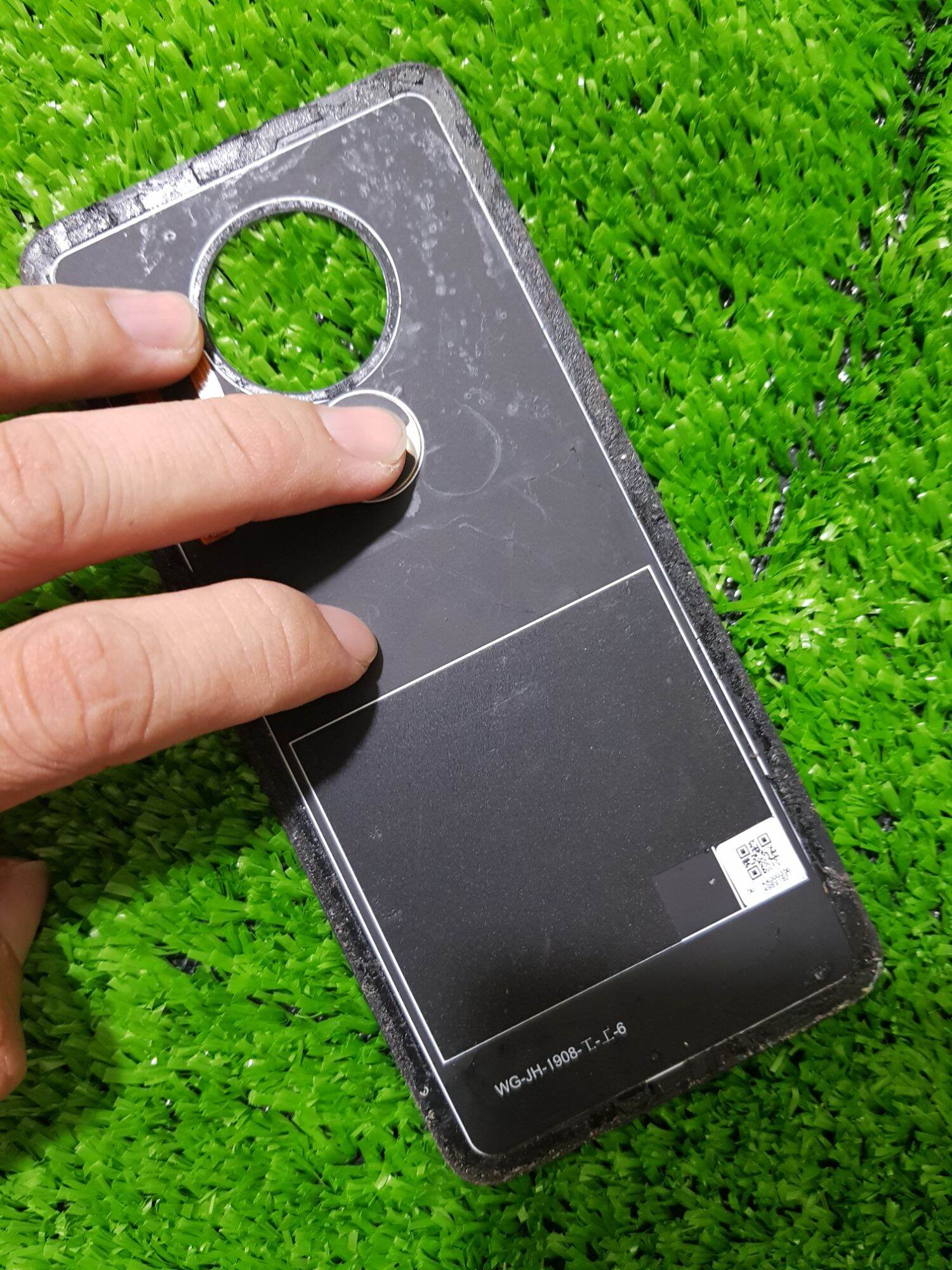 Nắp lưng zin bóc máy nokia 7.2 màu đen còn đẹp