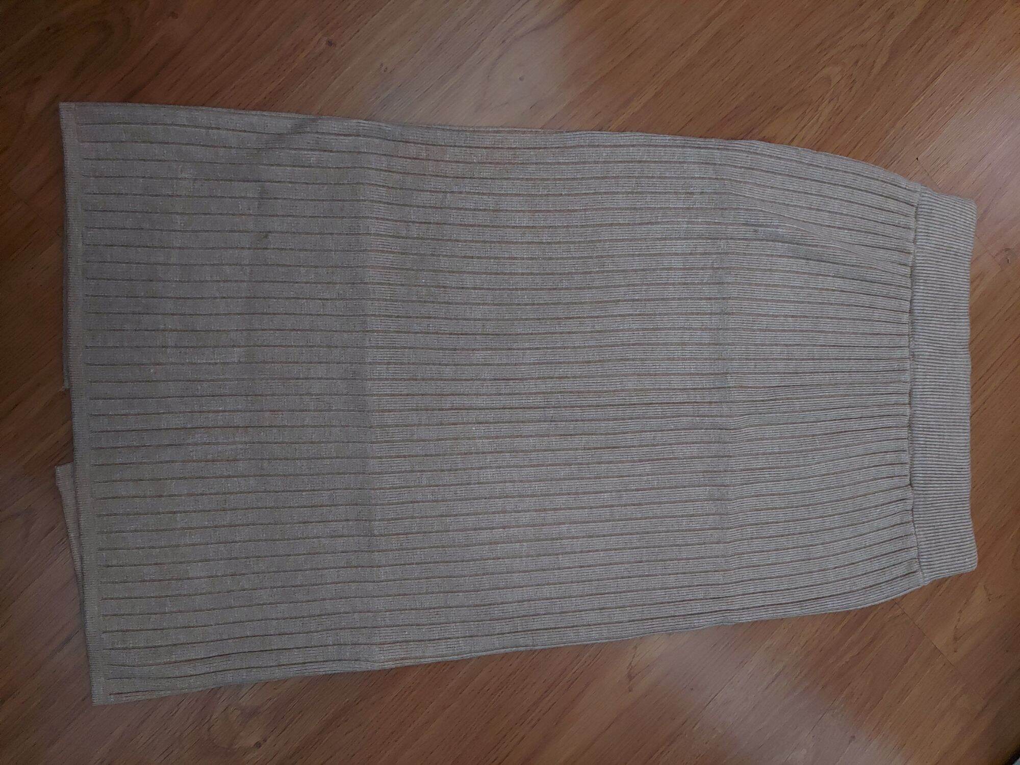 Chân váy len tăm , dáng dài
