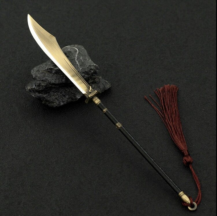 Mô Hinh Trảm Mã Trường Đao 22cm.