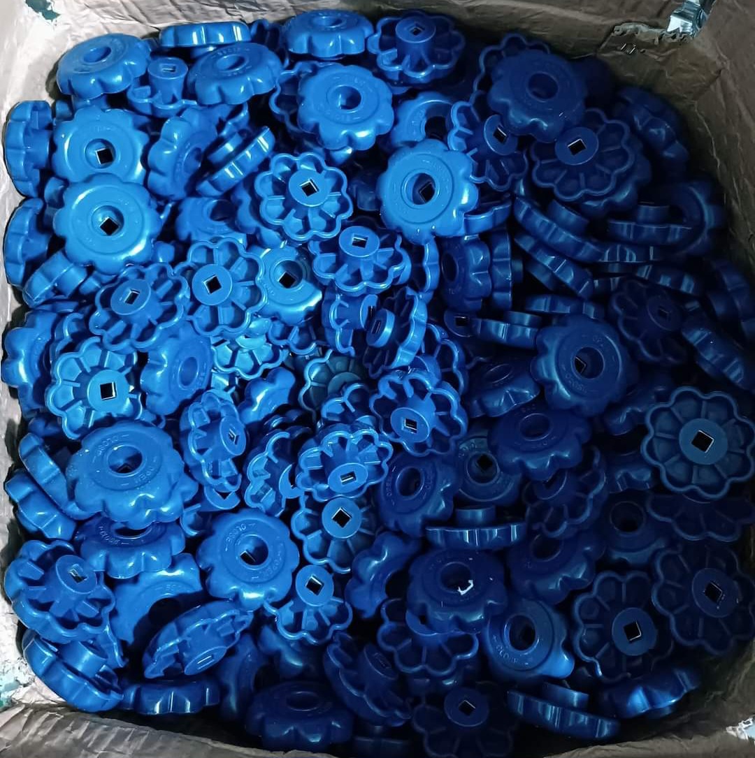 Núm Nhựa Vặn Bình Khí ( Oxy_Co2_Argon_Nito )