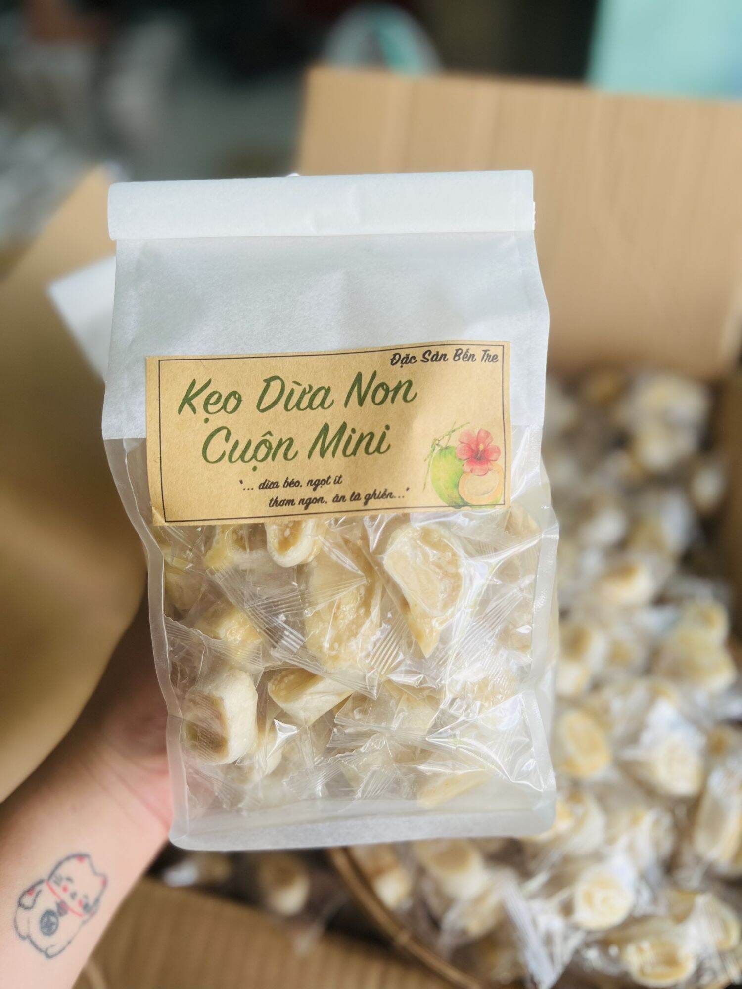 Kẹo dừa dứa non Hồng Vân 500g (Kẹo dừa non ít ngọt)