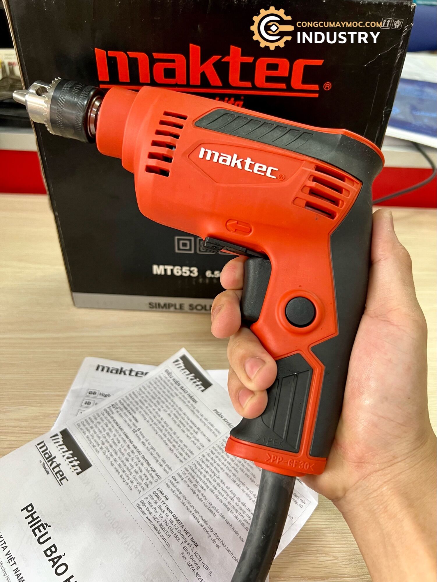 Máy khoan Maktec MT653 (6.5mm-230W) Hàng Chính Hãng