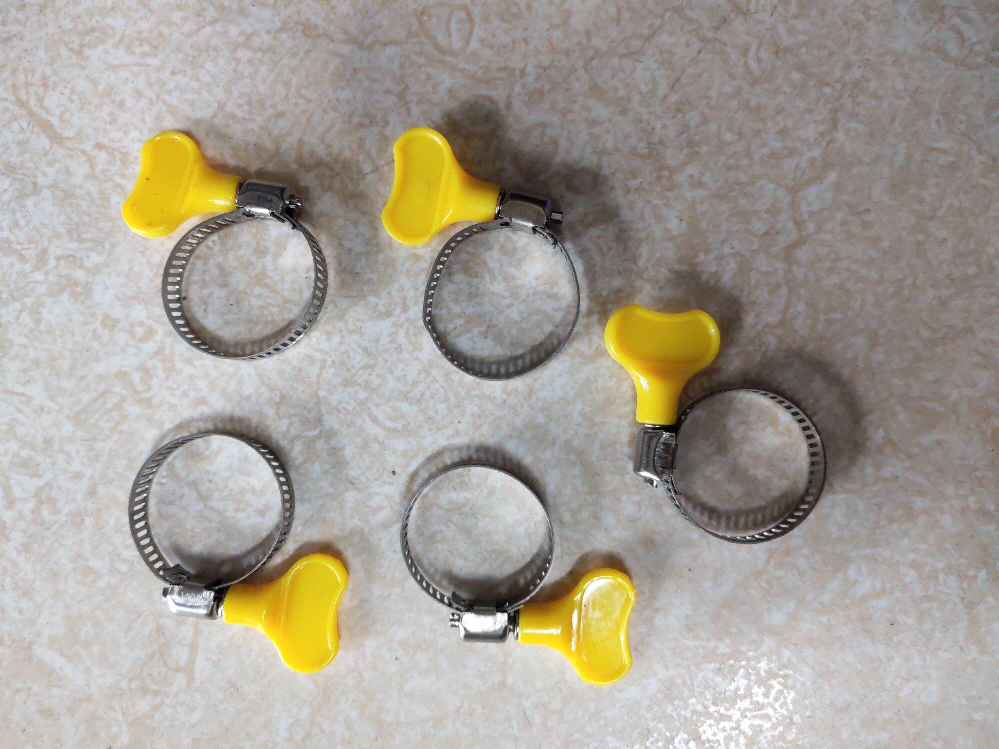 đai xiết cổ dê inox cao cấp có tay vặn bằng nhựa rất thuận tiện, xiết được các ống phi 18 đến 32mm, giá 3k/c