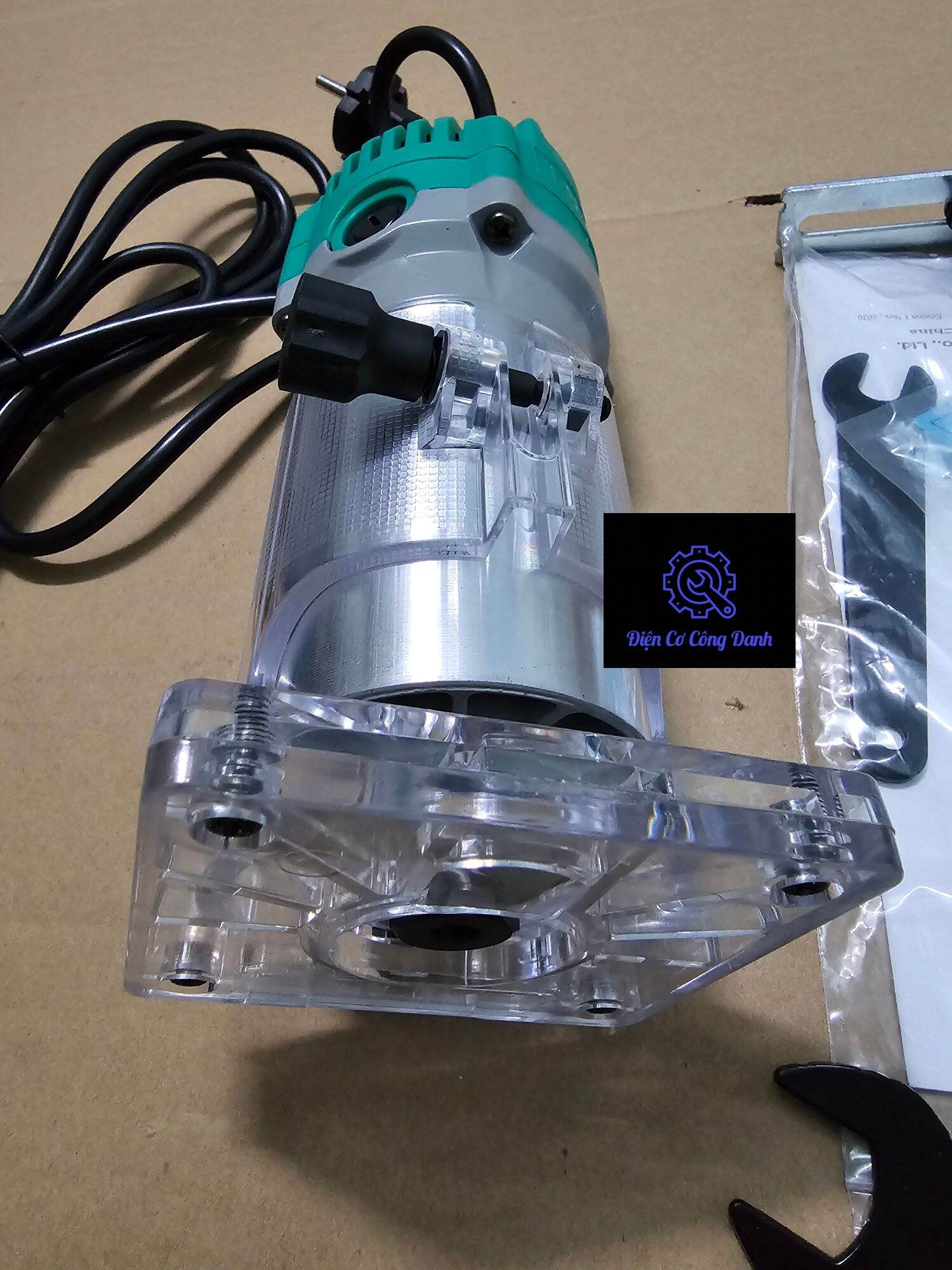 (DCA chính hãng) Máy soi mộng nhỏ/ máy phay cầm tay 6,35mm DCA AMP04-6