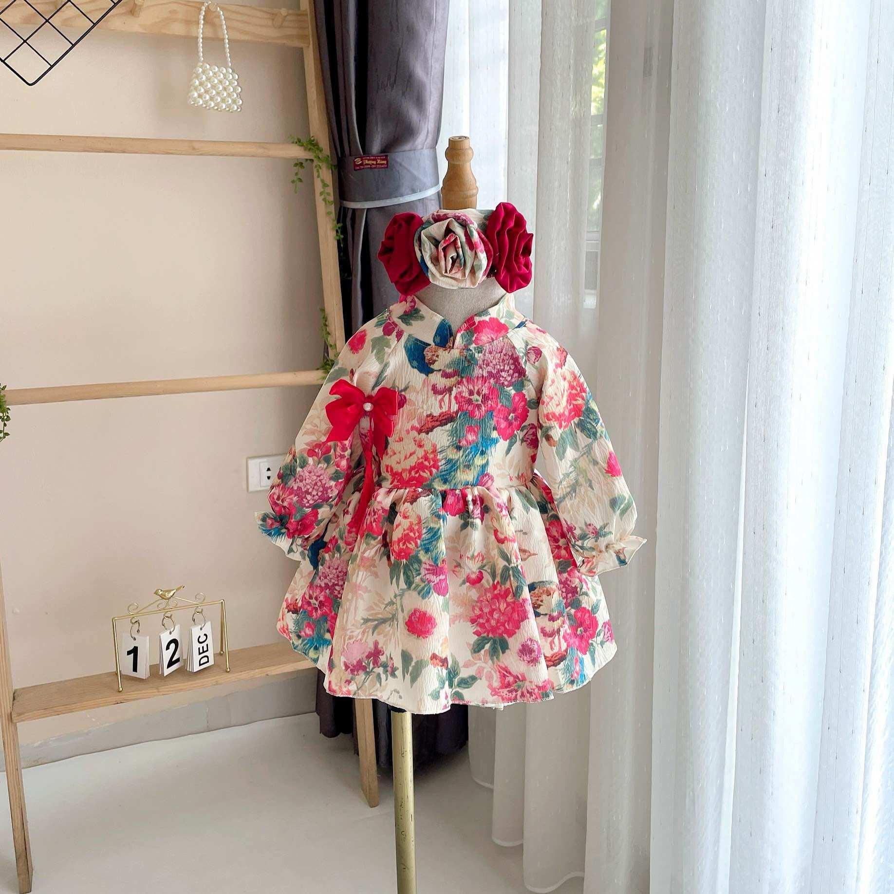 (3-12kg) Body Cổ Tàu Hoa Công RYL’S CLOSET Cho Bé Gái Sơ Sinh, Đầy Tháng, Thôi Nôi B128