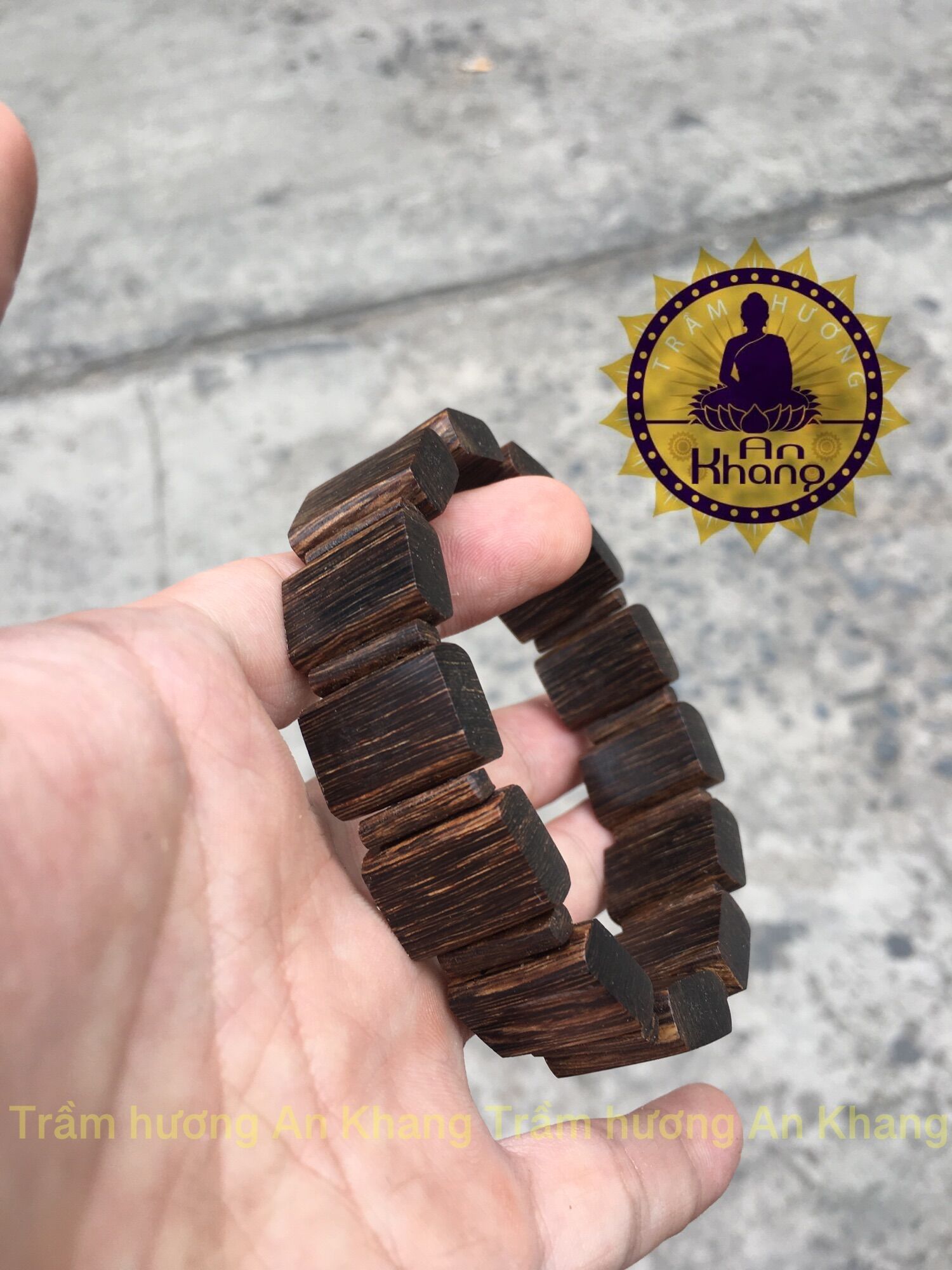 Lách vuông trầm sánh chìm cao cấp