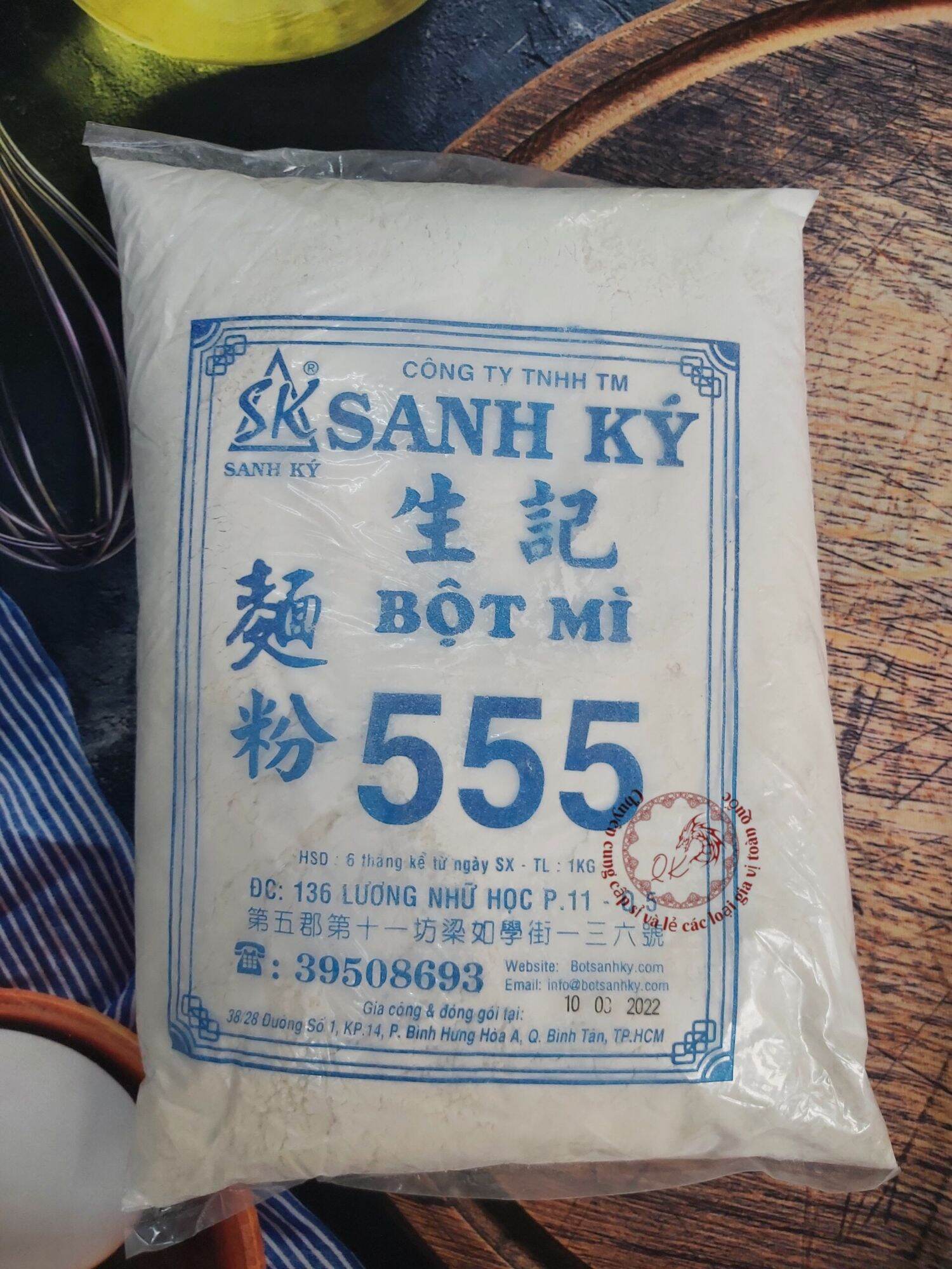 Bột mì 555 sanh ký -1kg