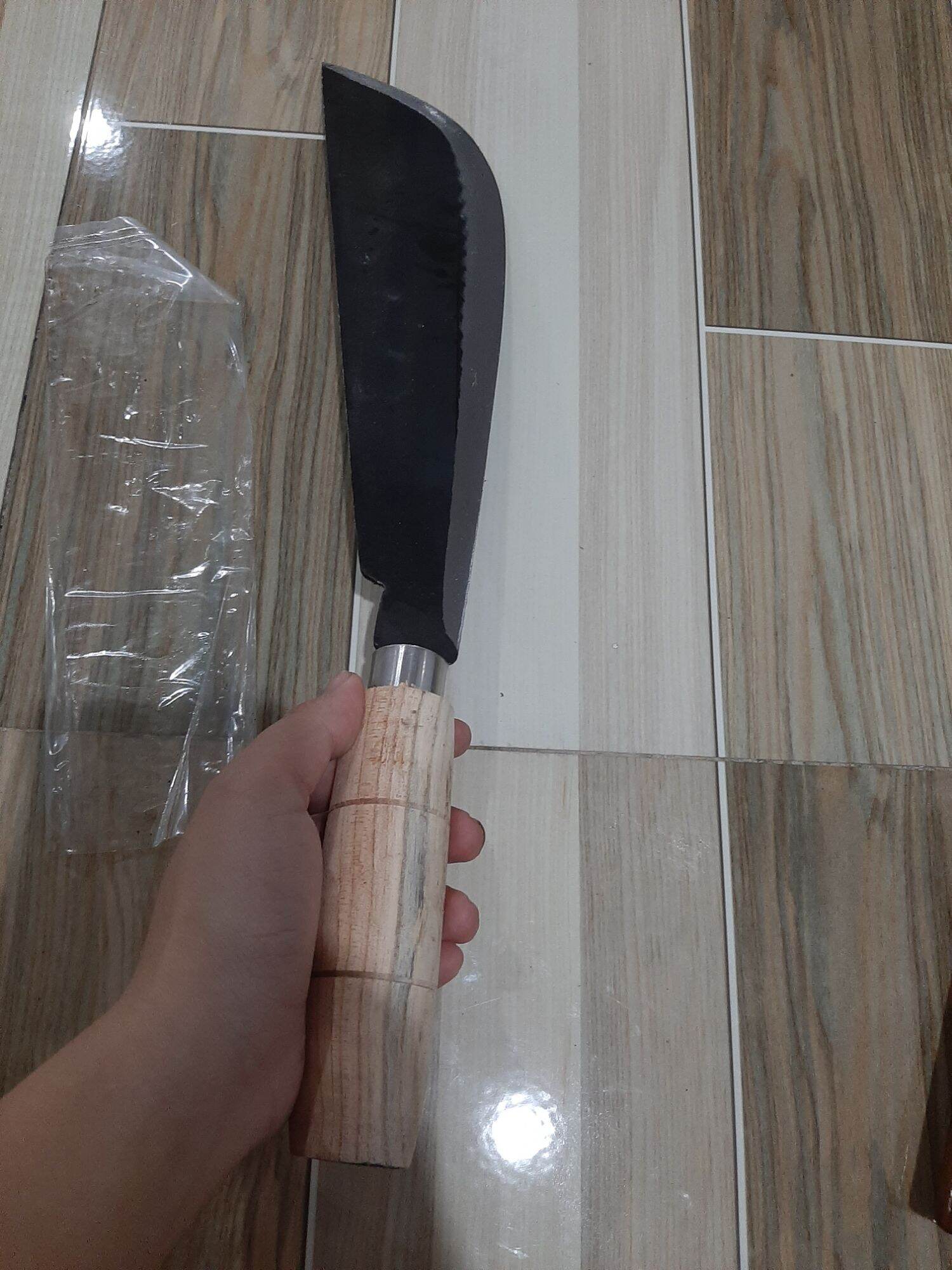 Dao yếm chặt thịt gà