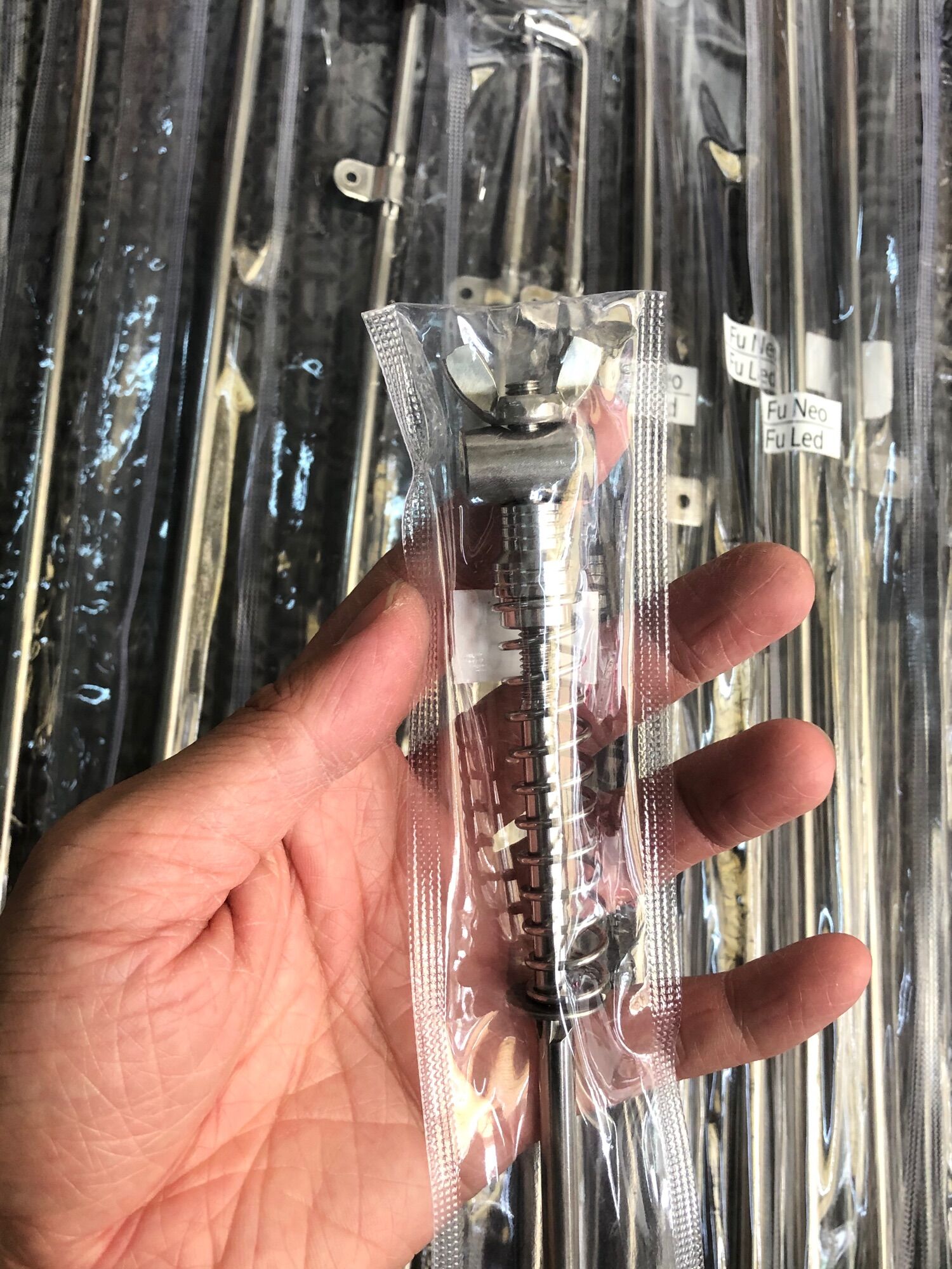 Đũa thắng inox304 gắn cho mọi dòng xe