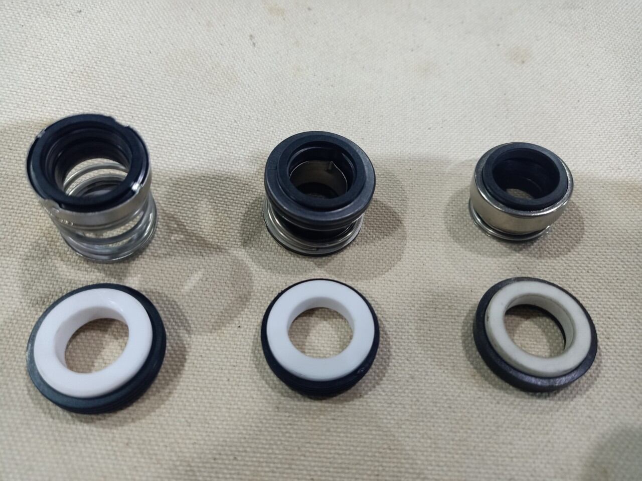 Phốt Bơm Nước