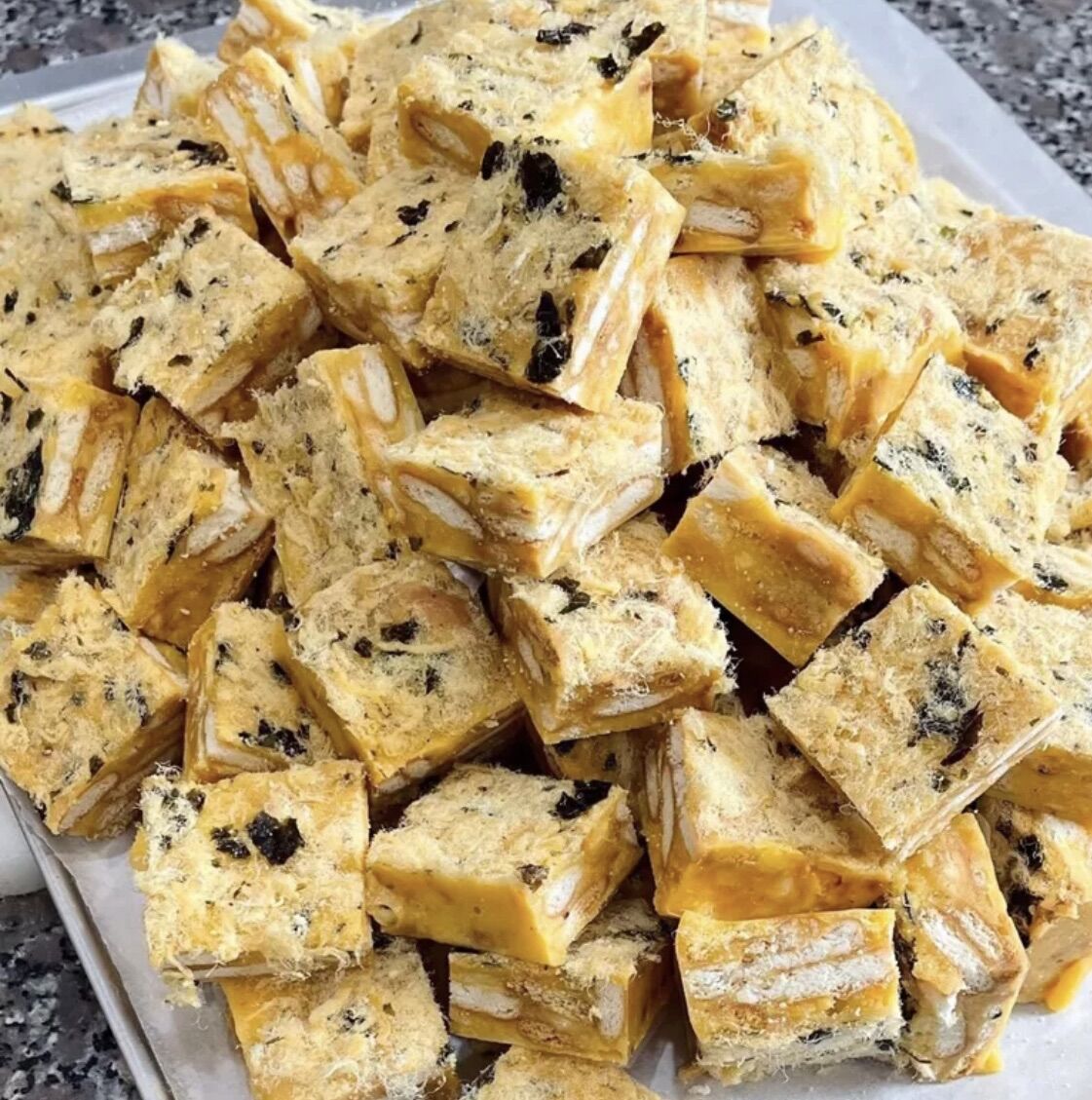 250g Bánh bông tuyết trứng muối chà bông siêu thơm ngon