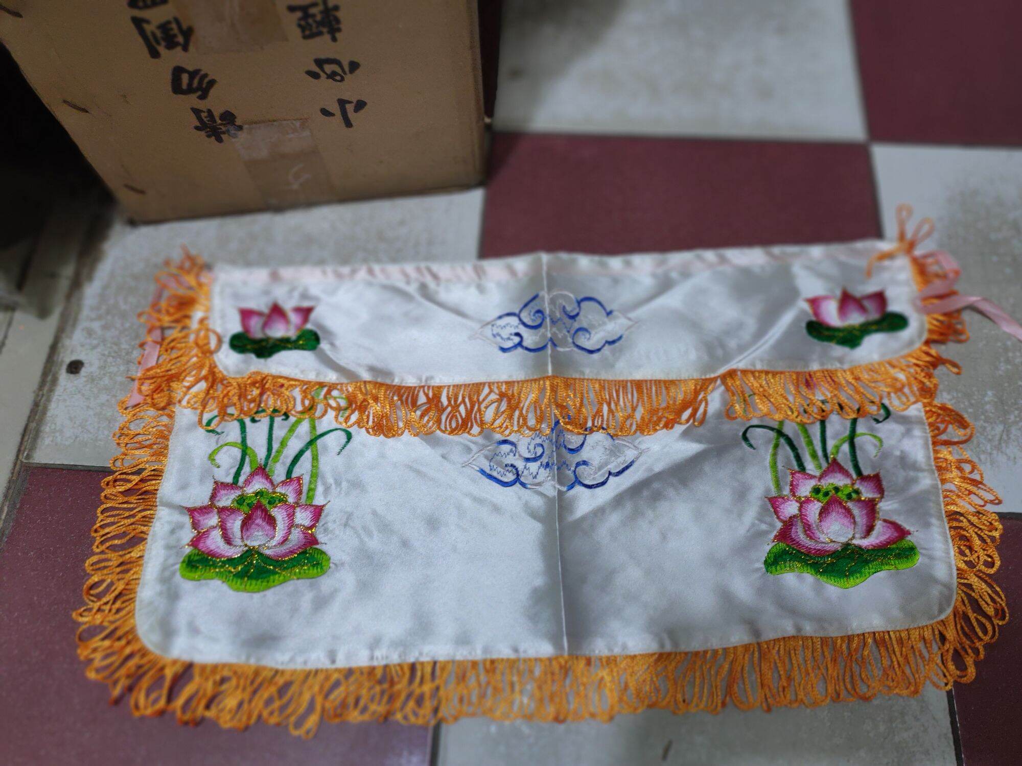Áo mẹ quan âm 30 cm