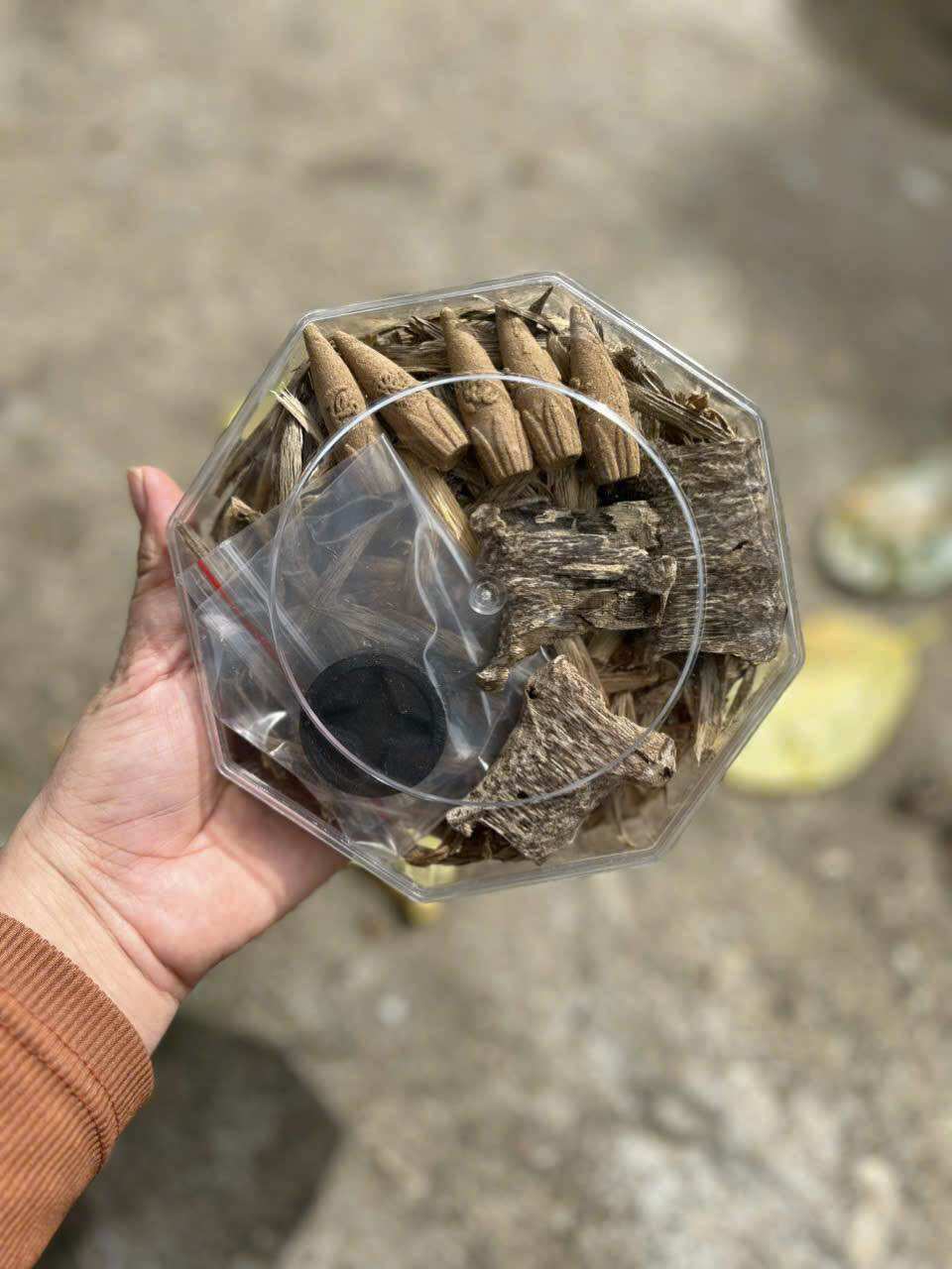 Xông trầm hàng xỉa. Miếng loại 1