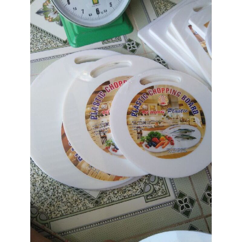 thớt nhựa tròn Tứ Hưng trung đường kính 29cm