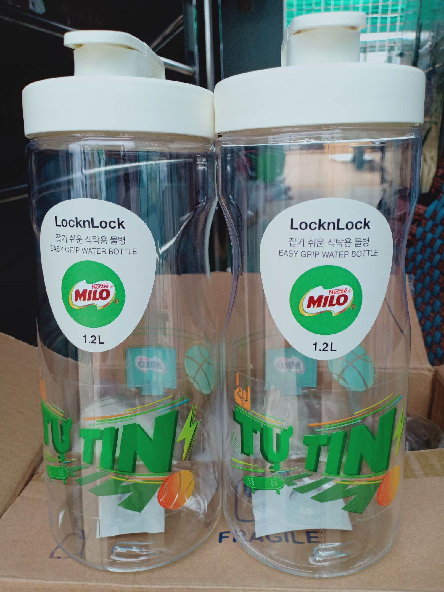 [HCM]Combo 2 bình đựng nước lock & lock 1L2